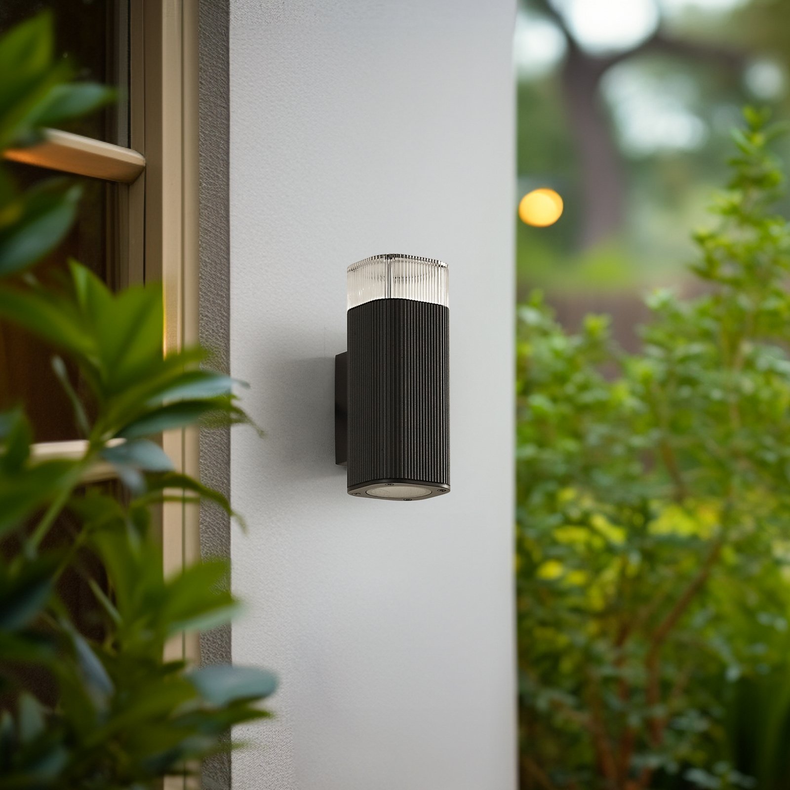 Halvar Außenwandlampe, 20 cm, schwarz, IP65, 2 x GU10 - Lindby