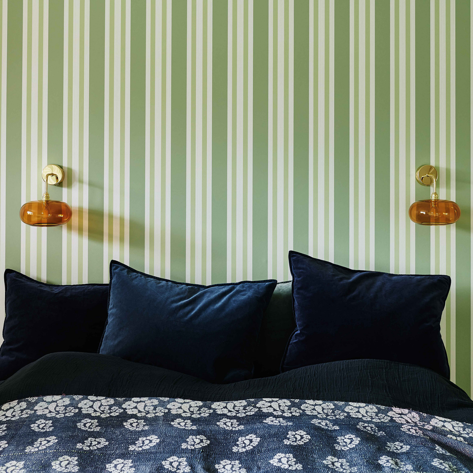 EBB & FLOW Wandleuchte HORIZON, braun, Glas, Ø 21 cm