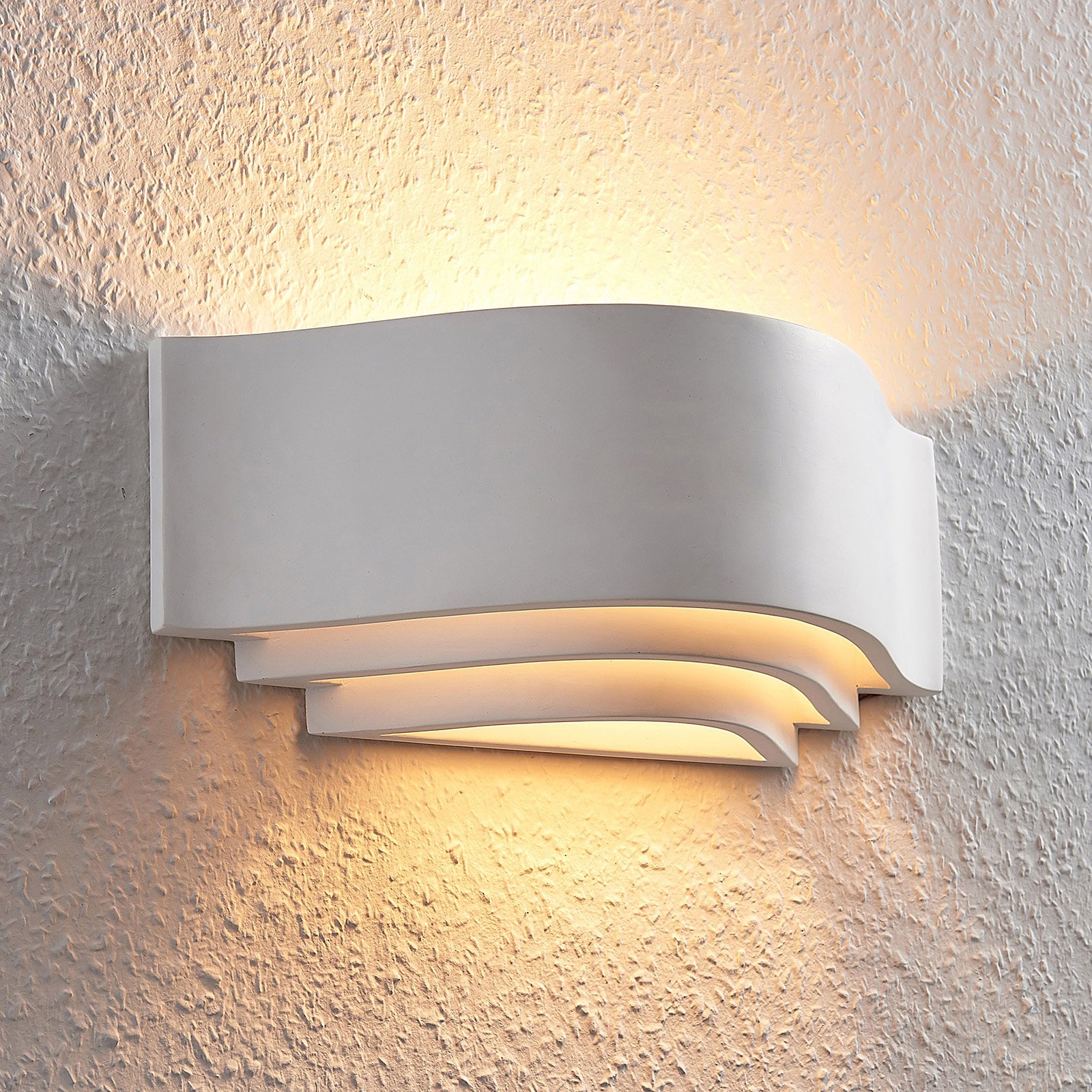 Lindby Amran plaster wall lamp, white, three-level, for Bedroom, plaster, E14, 25 W, energy efficiency: A++, W: 32 cm, H: 13 cm