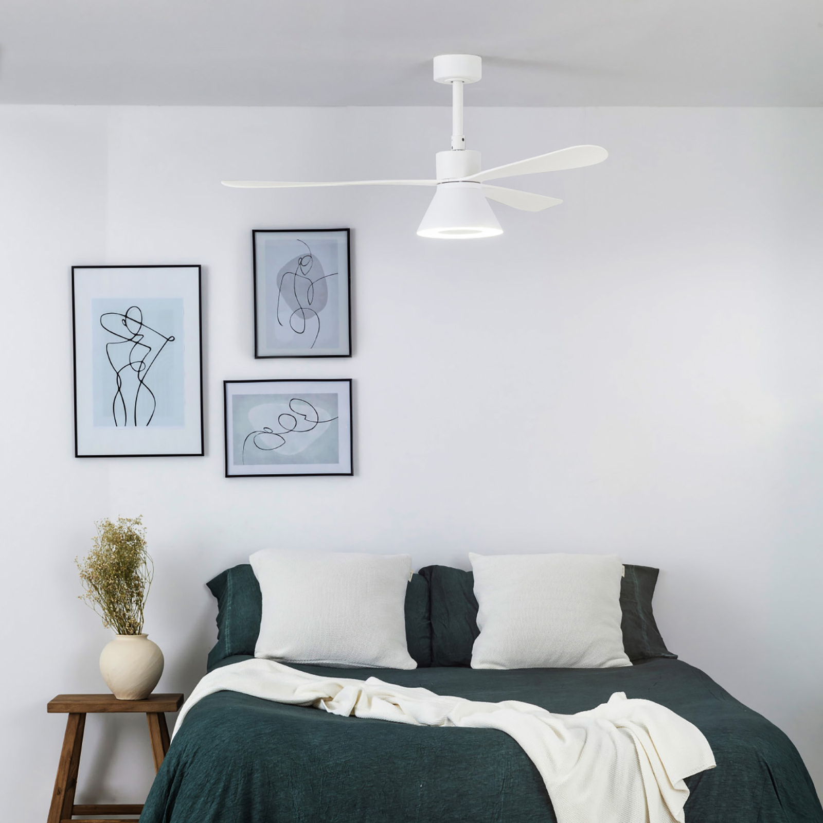 Ventilator de tavan Amelia Cone cu lampă LED, alb