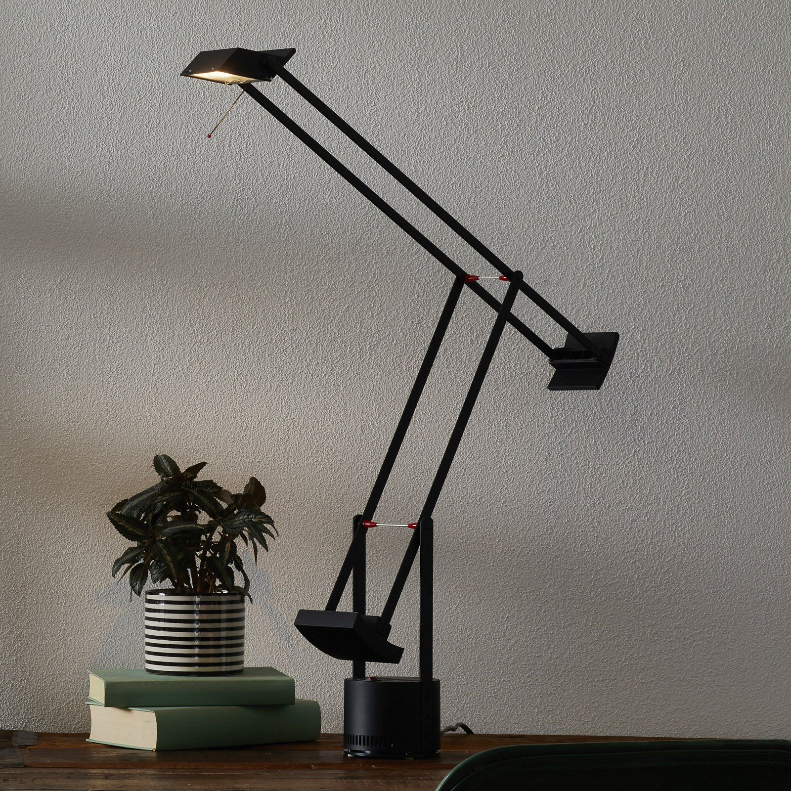 Tizio 35 T Tischleuchte Schwarz - Artemide