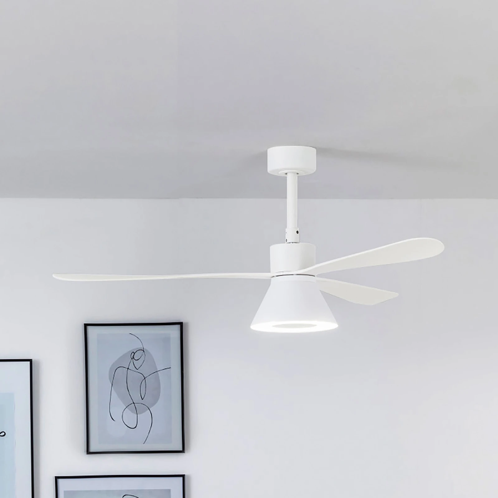 LED-Deckenventilator Amelia Cone L, weiß, DC, leise, 132 cm