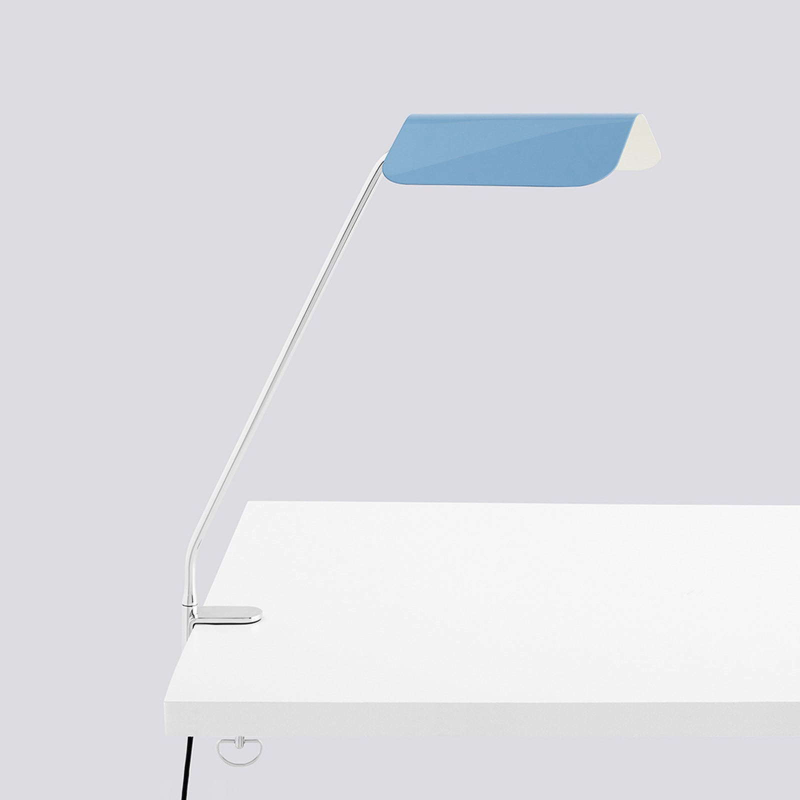 Apex klämlampa, pastellblå, höjd 43 cm, E14, stål – HAY - Arbetsrum / hemkontor - Design - Metall - Med en ljuskälla