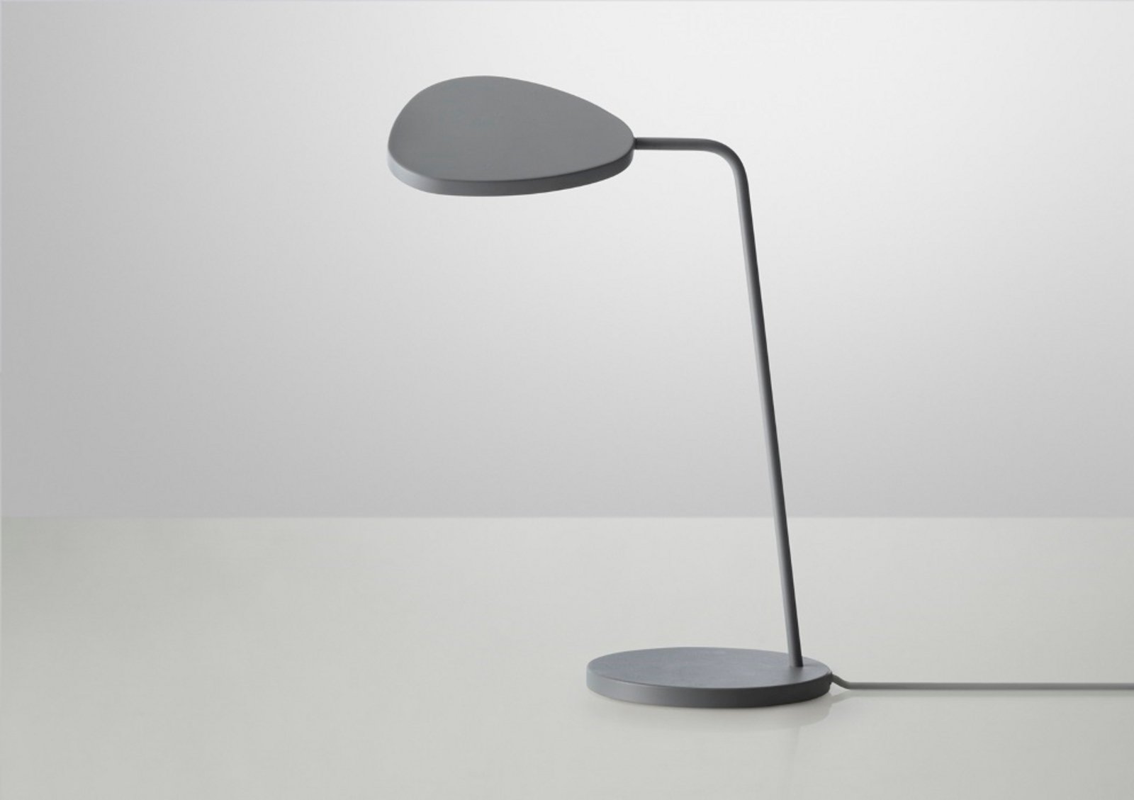 Leaf Bordslampa Grey - Muuto