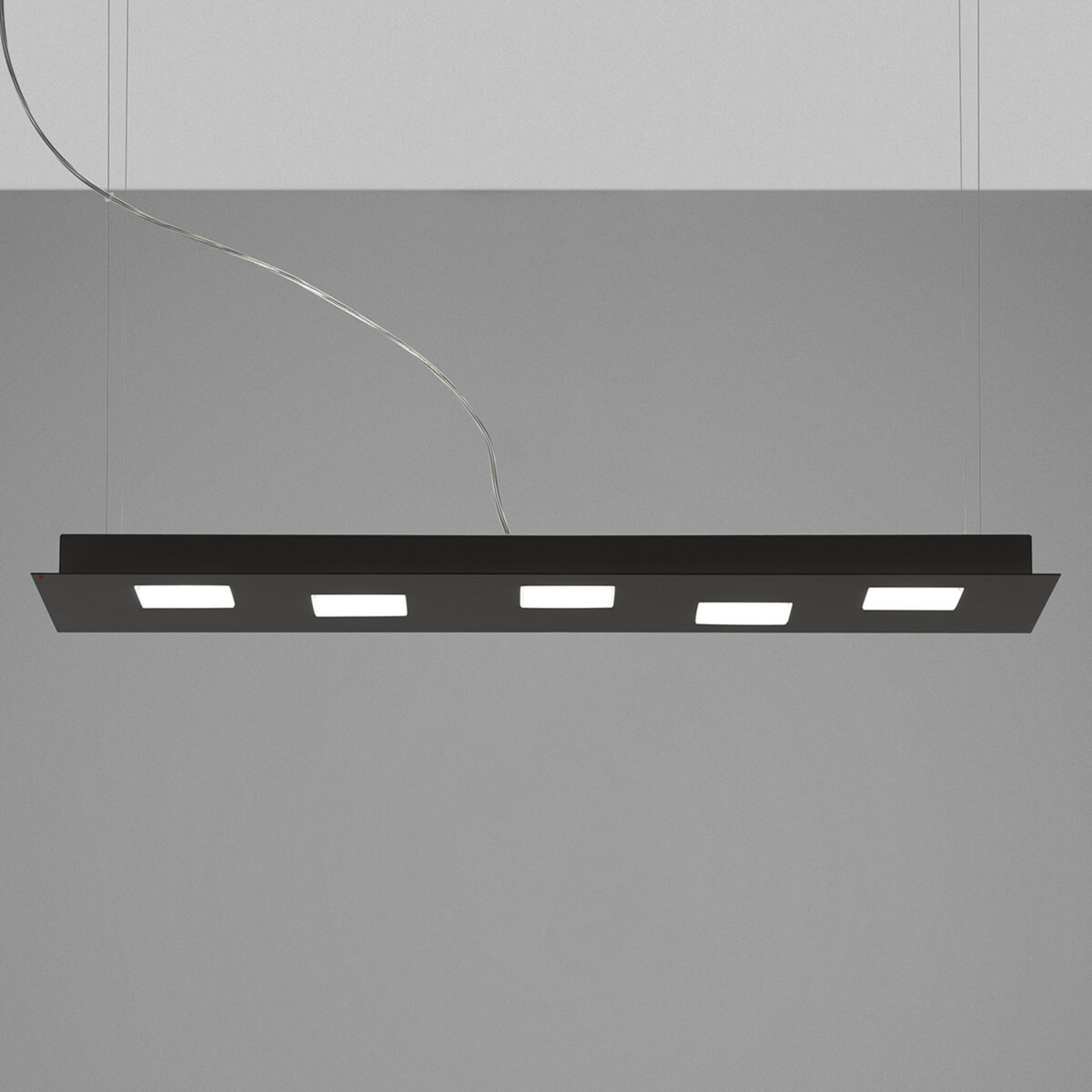 Podłużna lampa wisząca LED Quarter, czarna