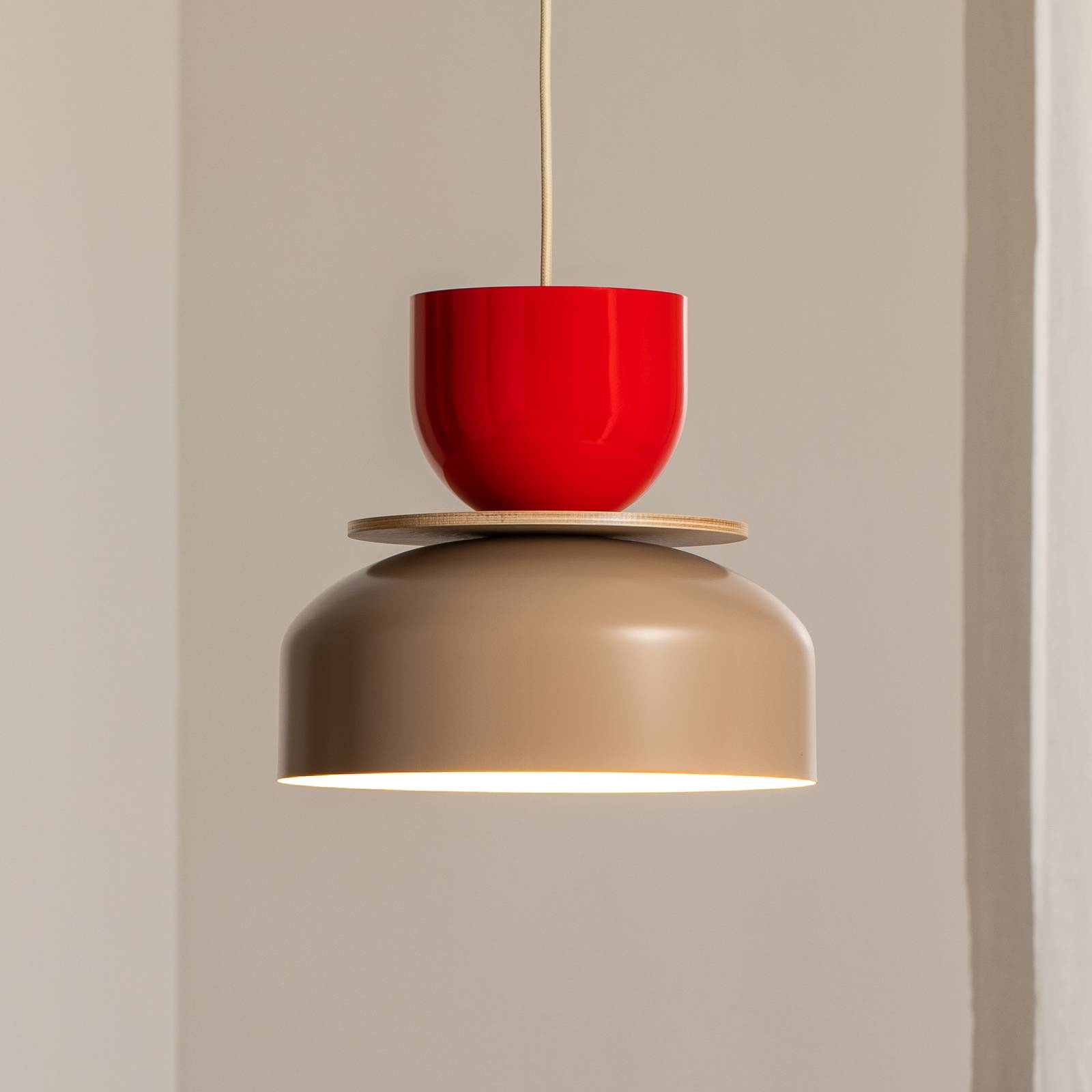 Hängeleuchte Uto, beige/rot, Metallschirm günstig online kaufen
