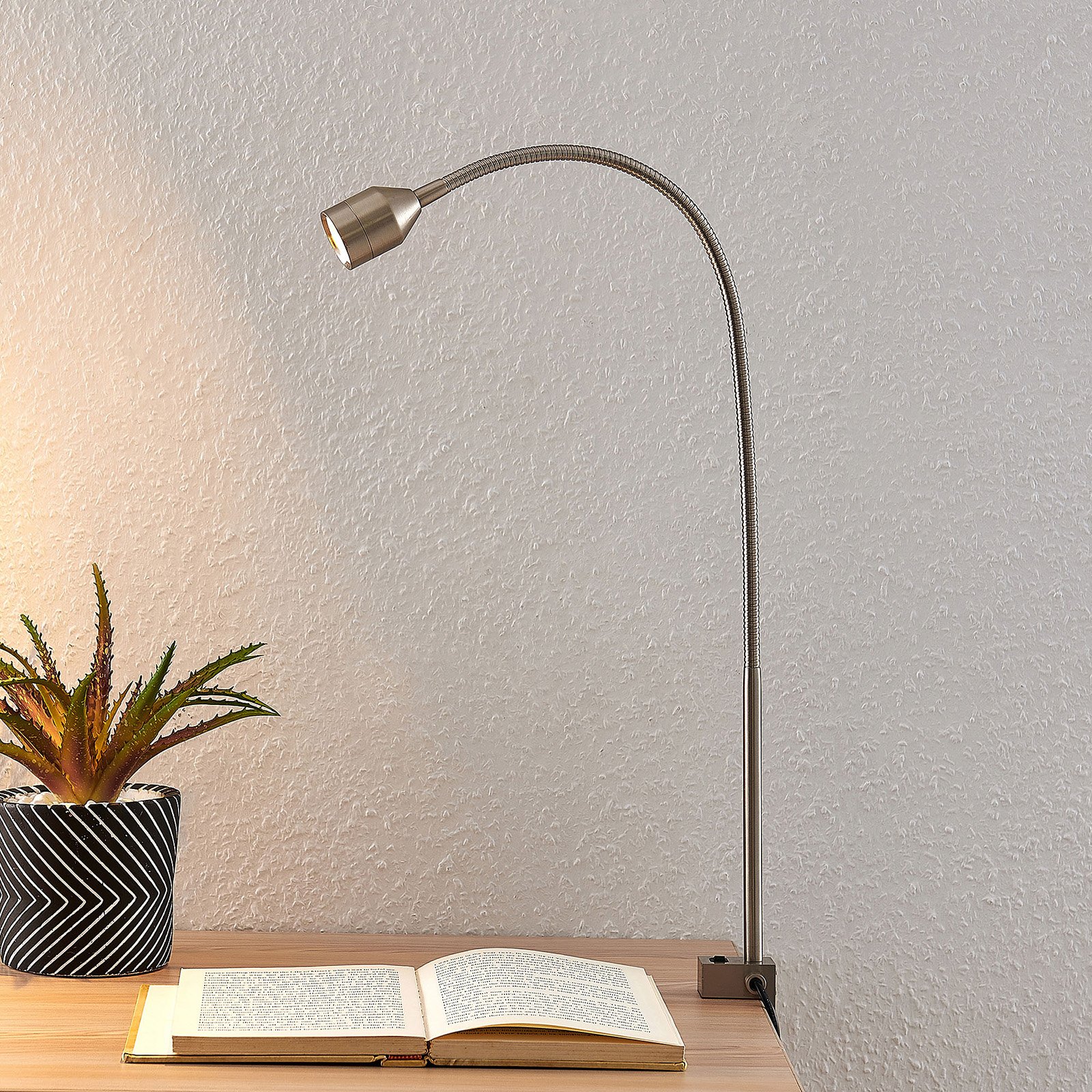 Hanilo LED Klemmleuchte Nickel - Lindby