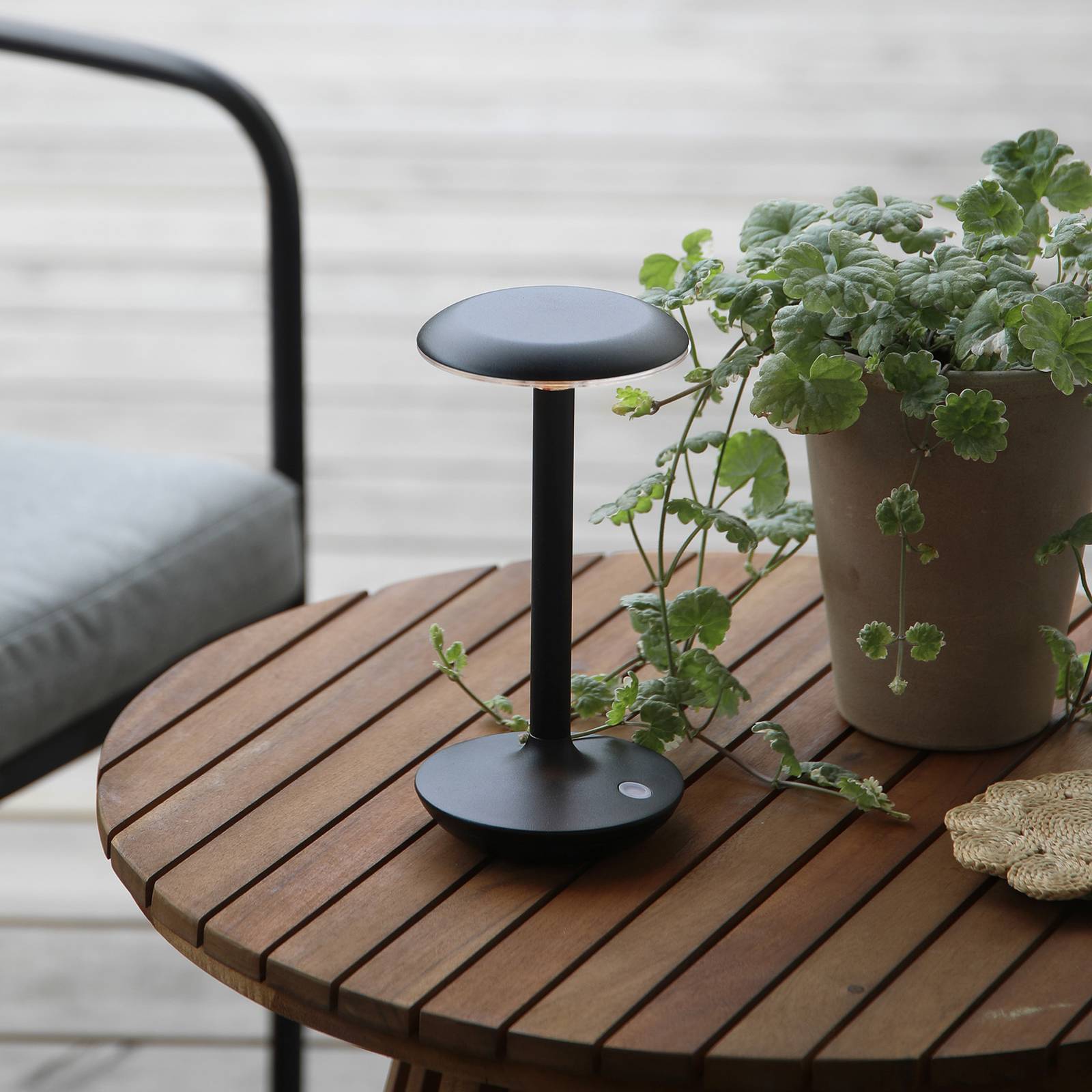 LED-Akku-Tischleuchte Petit, schwarz, Aluminium, IP44 günstig online kaufen