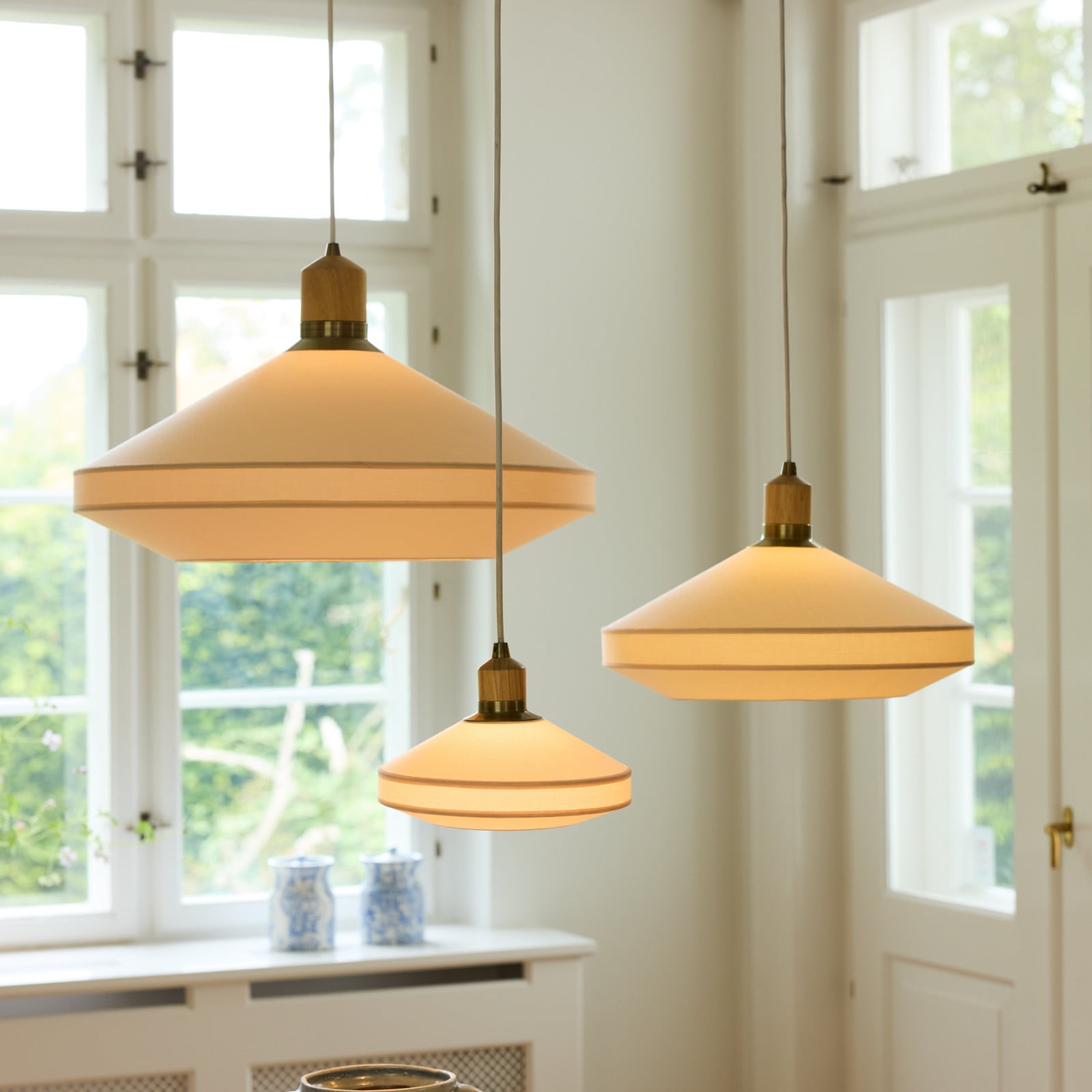 PARIS SOFT hængelampe, creme, tekstil, Ø 24 cm Halo Design - Spisestue - Stof / tekstil - Med én lyskilde billede
