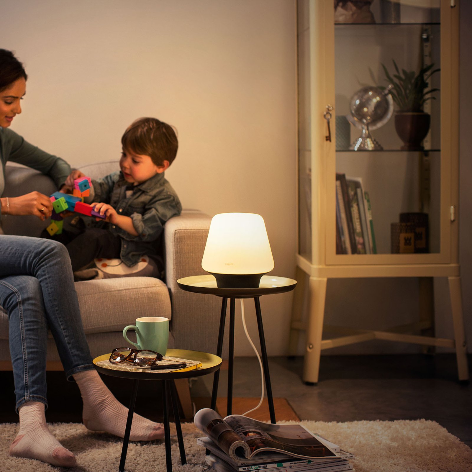 PHILIPS HUE Philips Hue White Ambiance Wellness table lamp, for Living / Dining Room, glass, wood, E27, 8.5 W, energy efficiency: A+, H: 19.3 cm