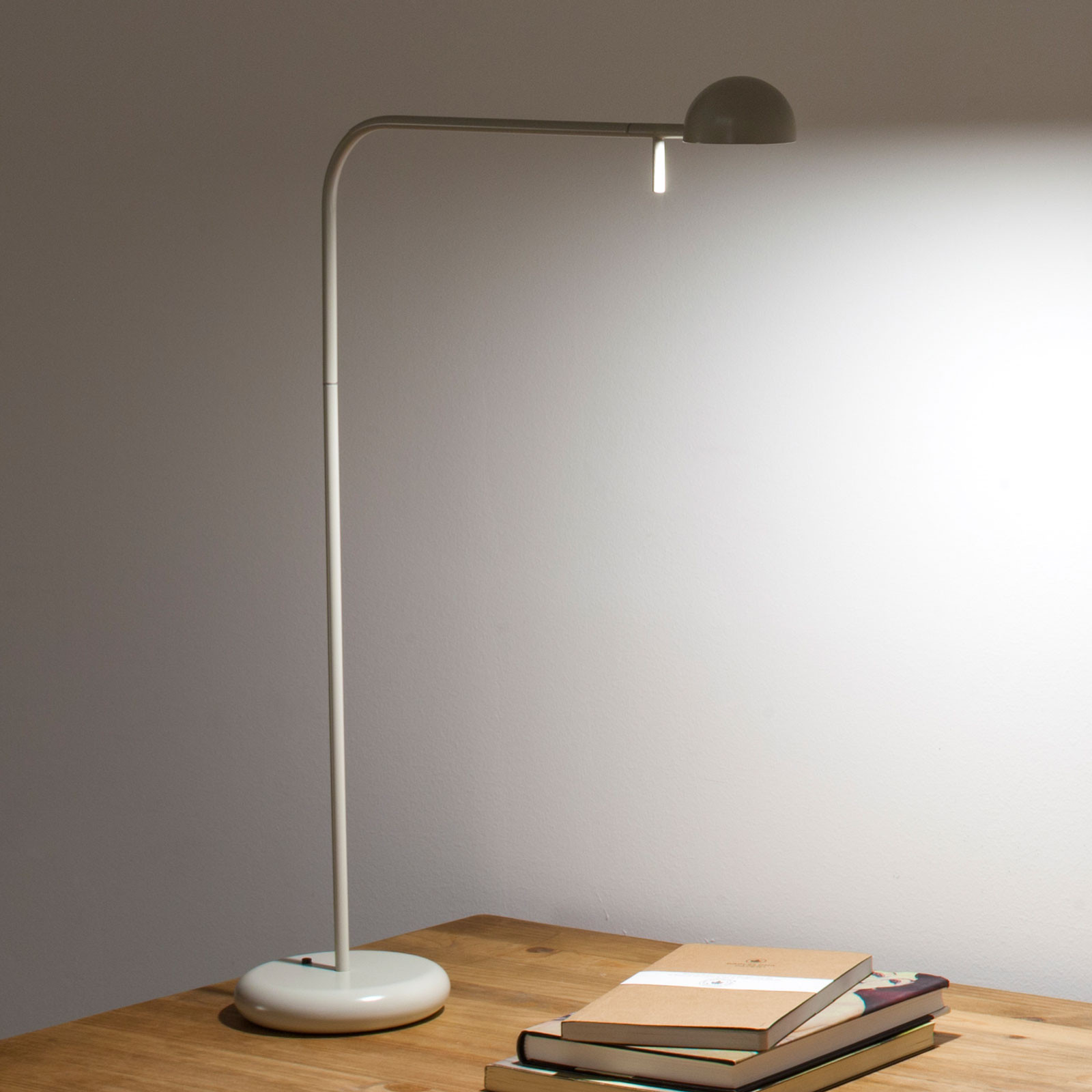 Vibia Pin 1655 lampă masă LED lungime 40cm crem