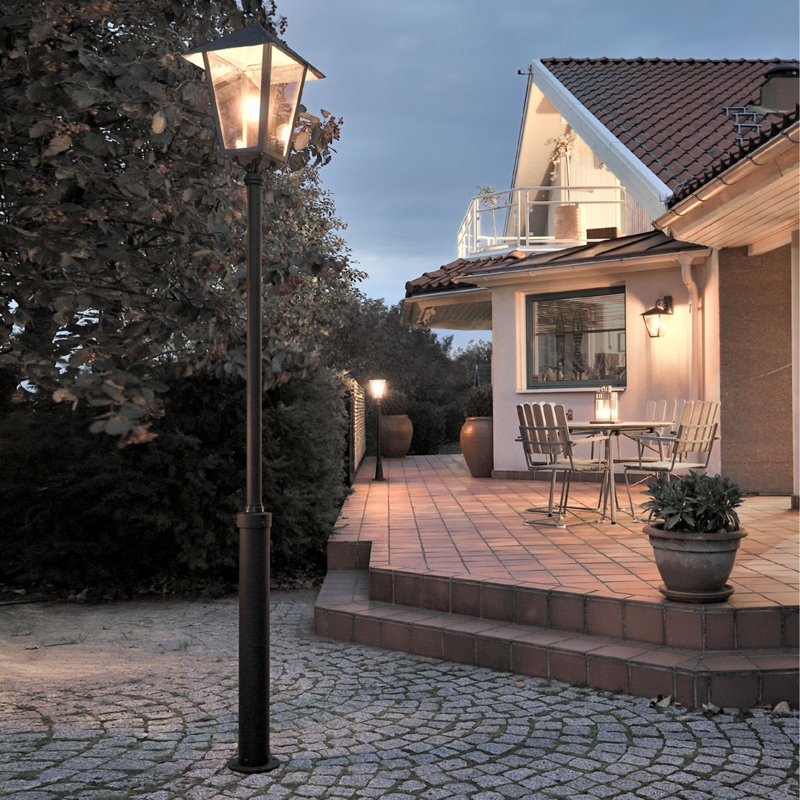 Compra Moderna farola BENU | Lampara.es