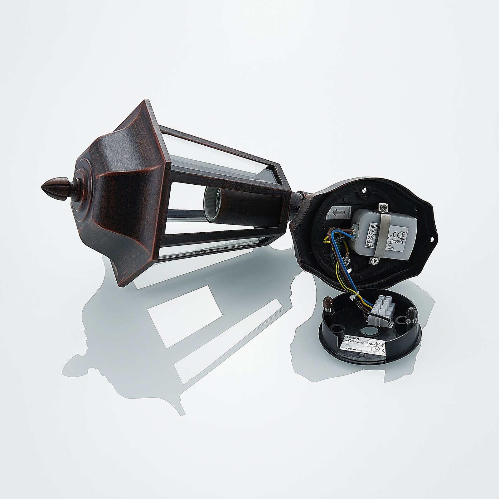 Noor Buiten Wandlamp w/Sensor Rust - Lindby