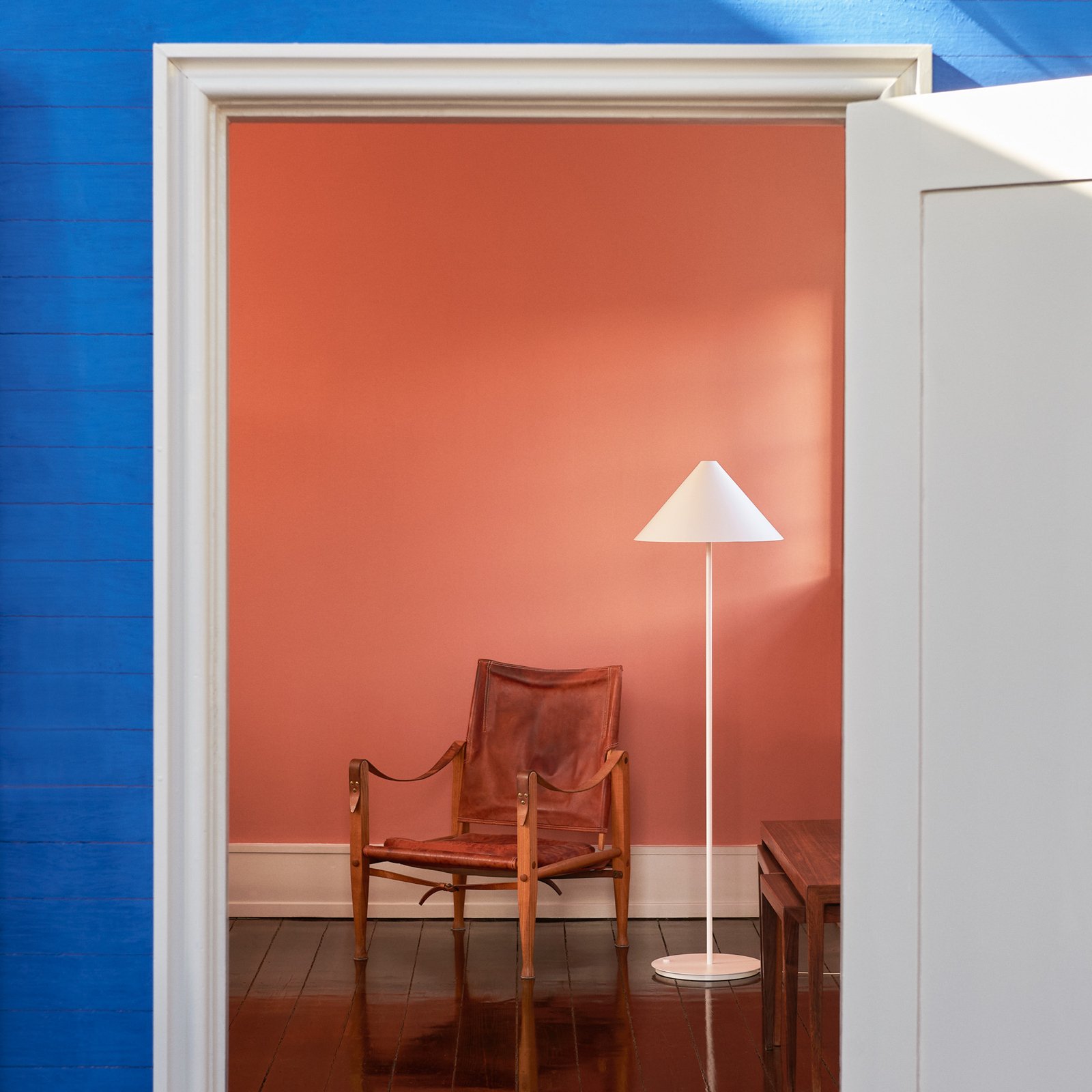 Keglen 400 LED Stehleuchte Dim-to-Warm White - Louis Poulsen