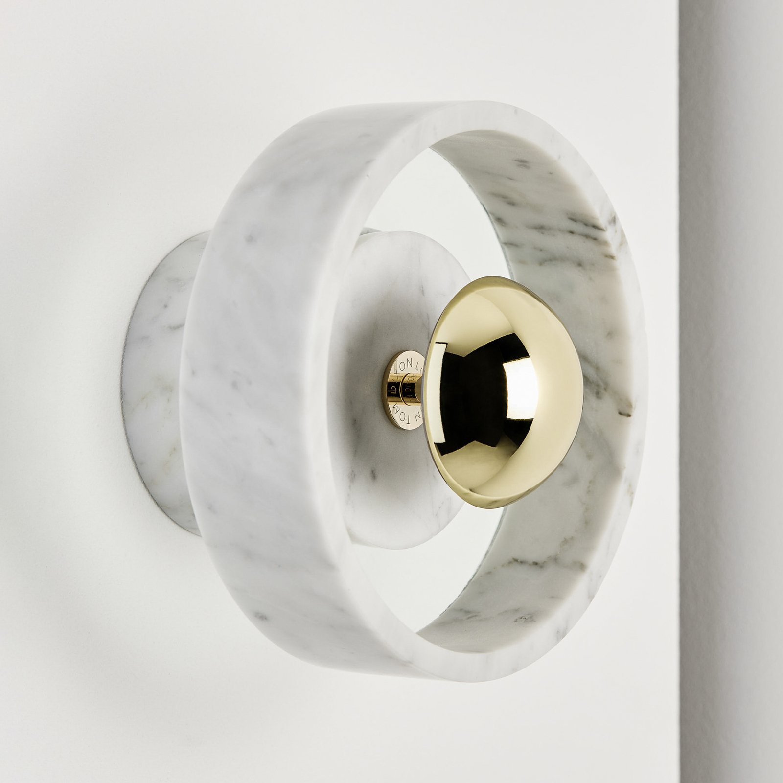 Stone Aplique de Pared White/Gold - Tom Dixon