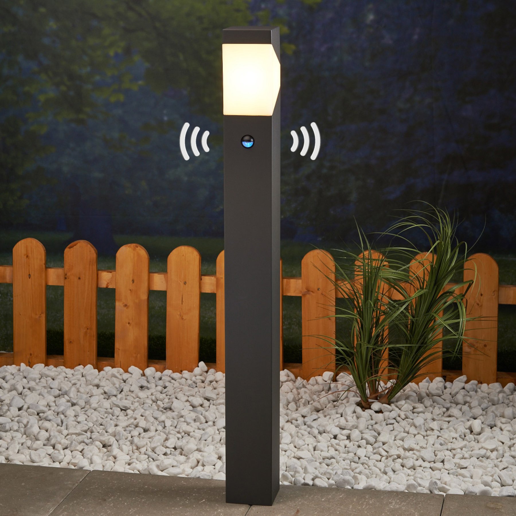 Lucande Kiran path light with motion detector, aluminium, polycarbonate, E27, 7 W, energy efficiency: A++, W: 10 cm, H: 100 cm