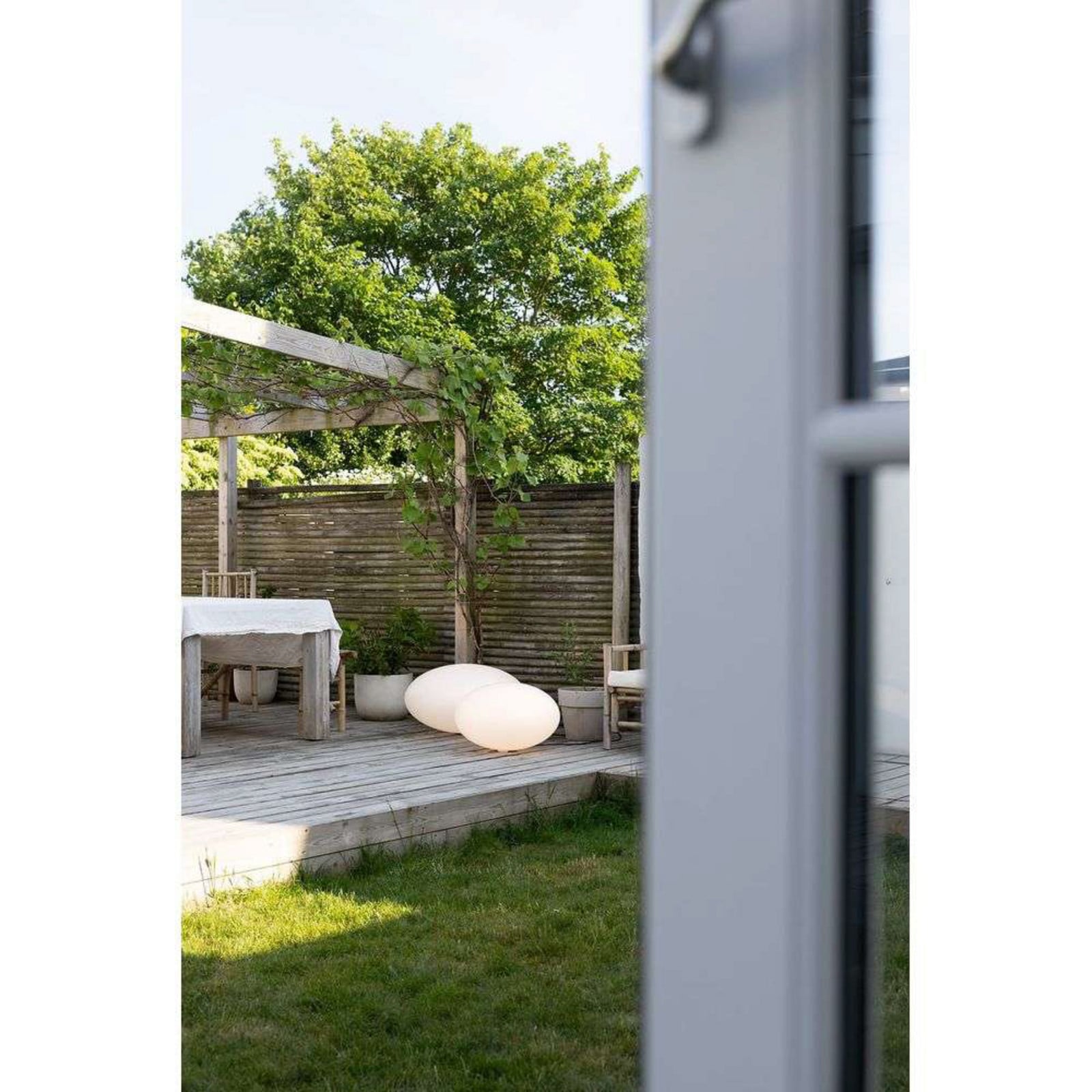 Eggy Pop Out Udendørslampe Ø32 (5m) Opal White CPH Lighting - Terrasse - Plastik billede