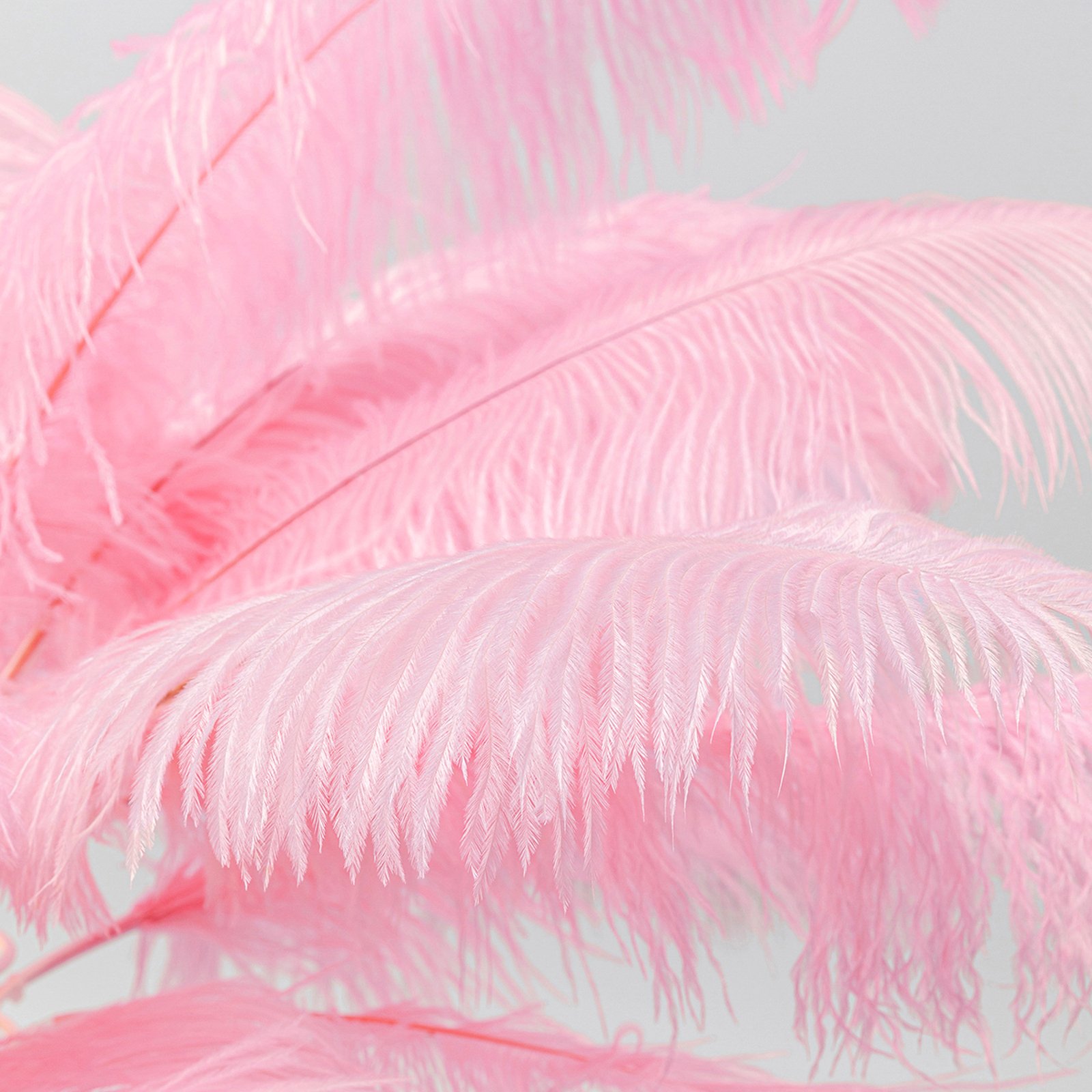KARE Feather Palm lampa stołowa z piórami, różowa