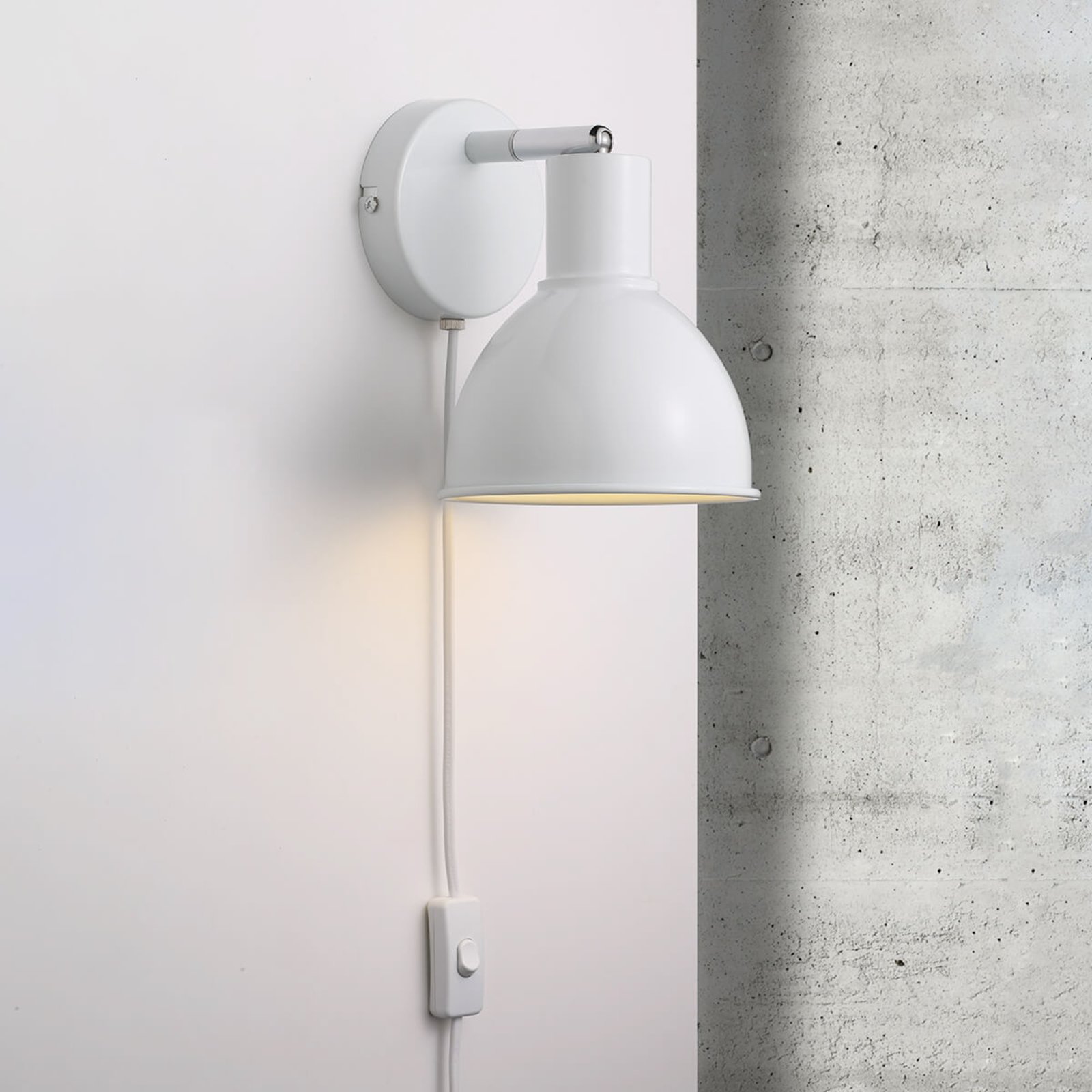 Atractiva lámpara de pared Pop Wall, blanco