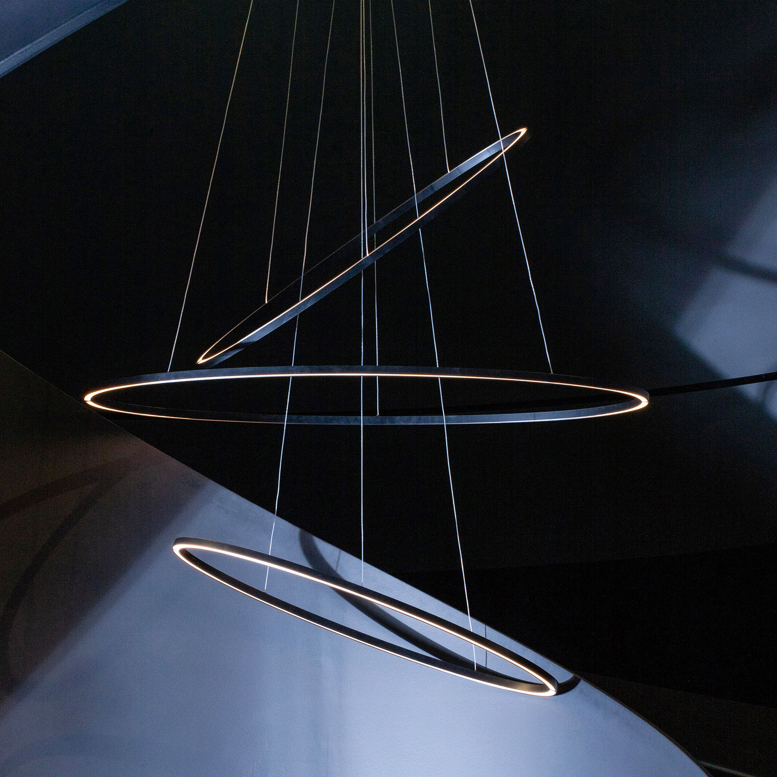 Nemo Ellisse Triple LED-Hängeleuchte 2.700K