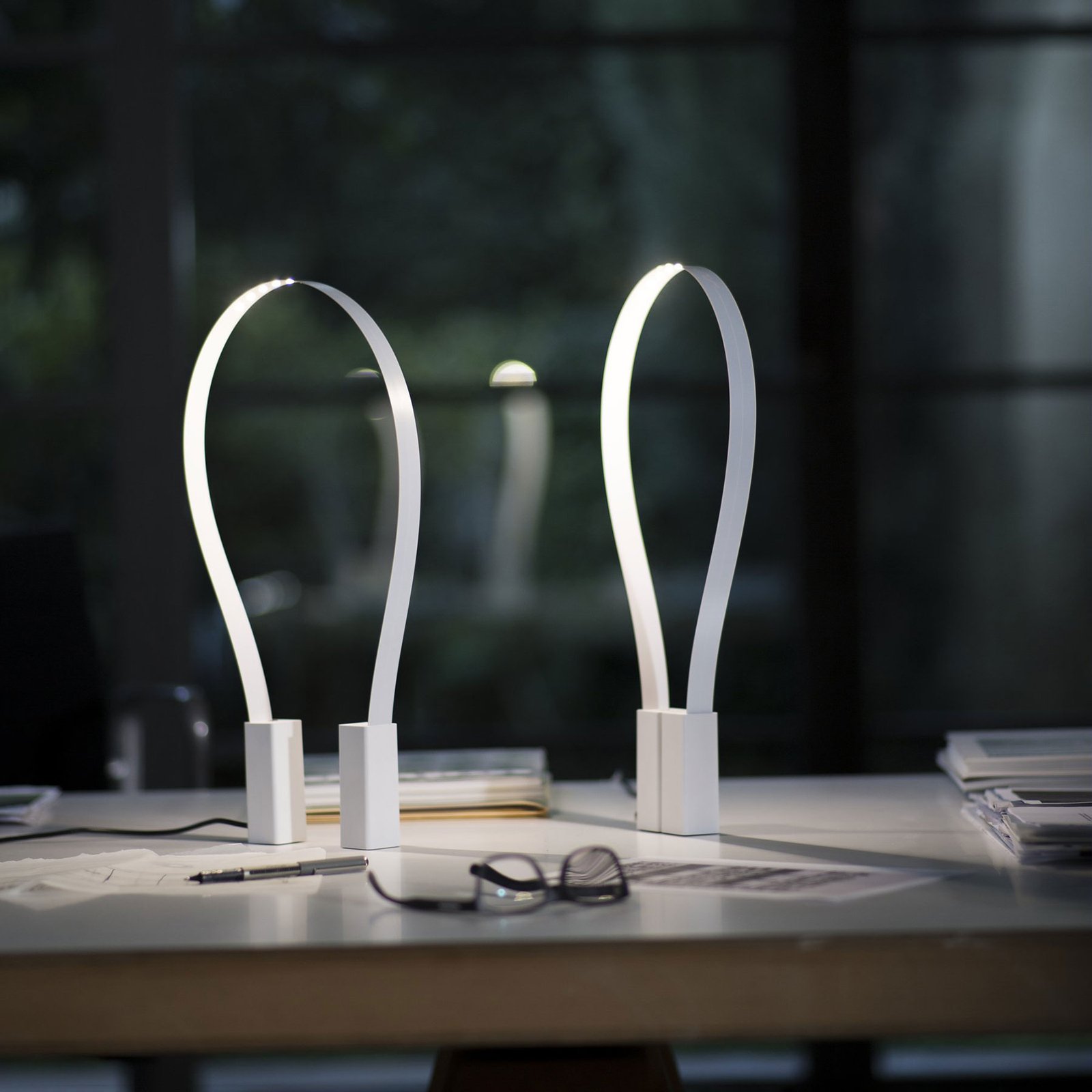 Martinelli Luce Fluida lampe à poser LED, souple
