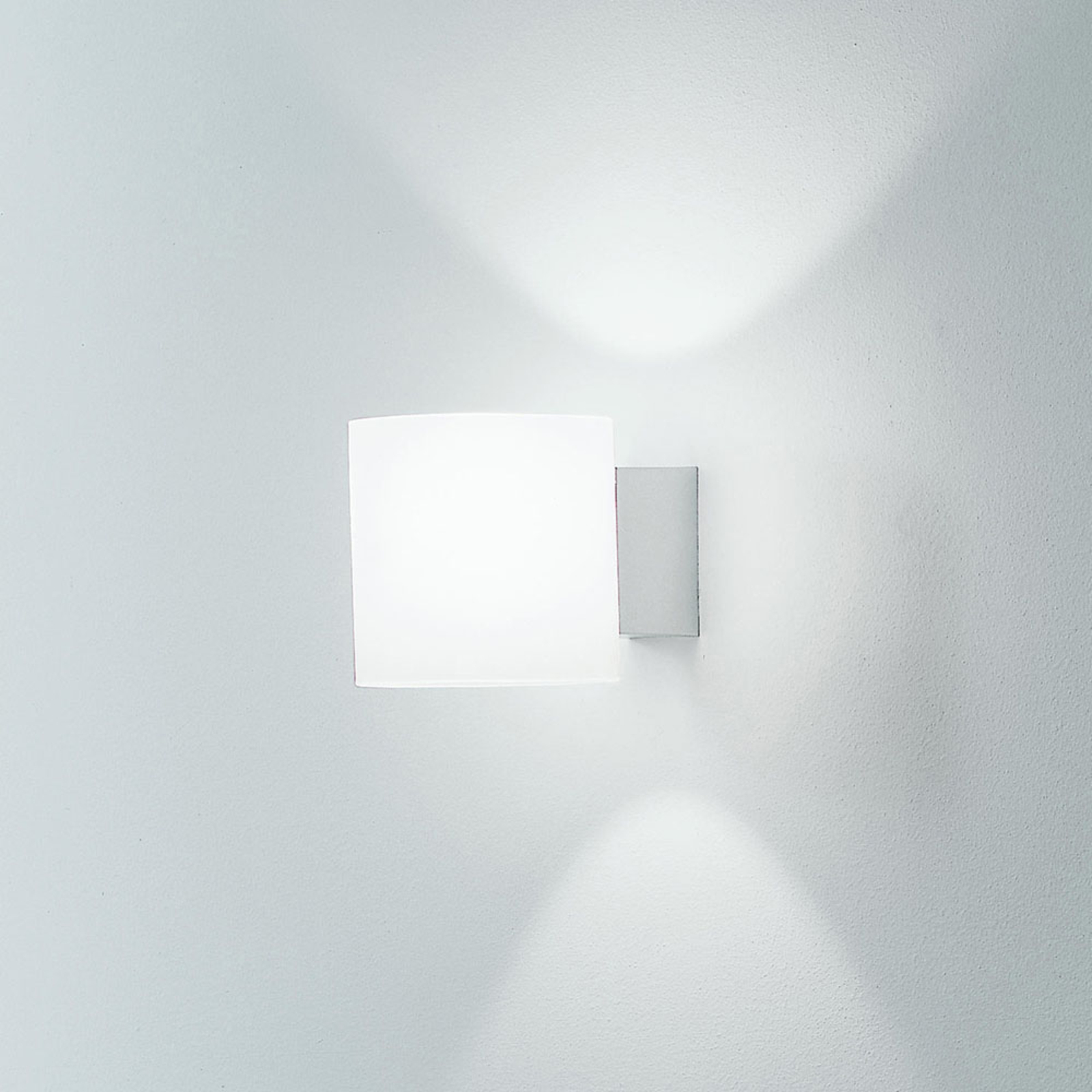 Martinelli Luce Tube Wandlampe up/down Glasschirm