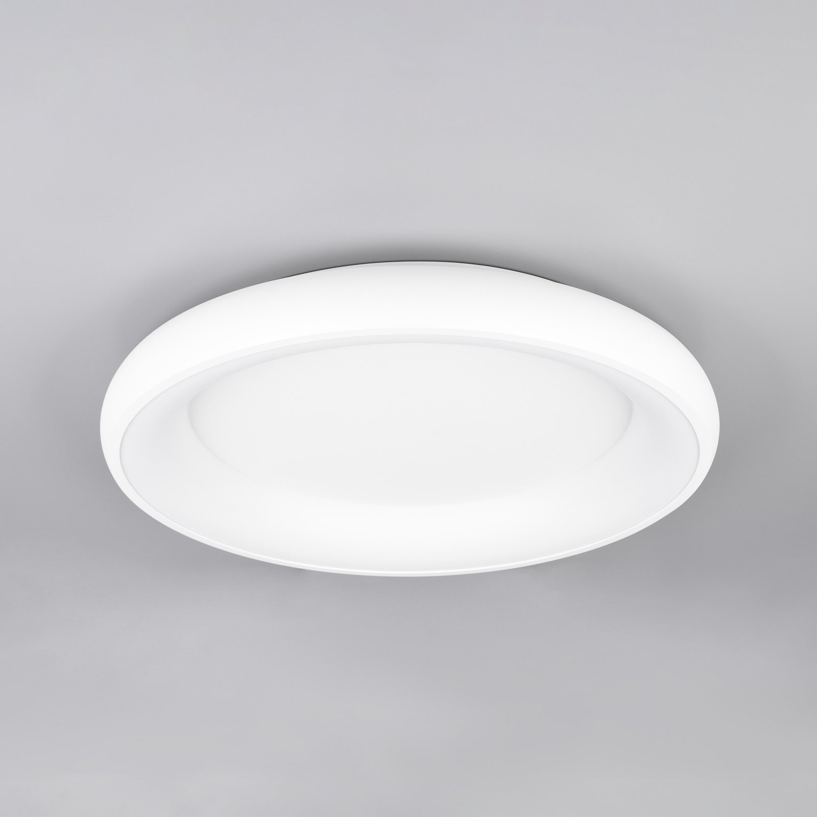 LED ceiling lamp Cardona, Ø 62 cm, matt white, metal, CCT