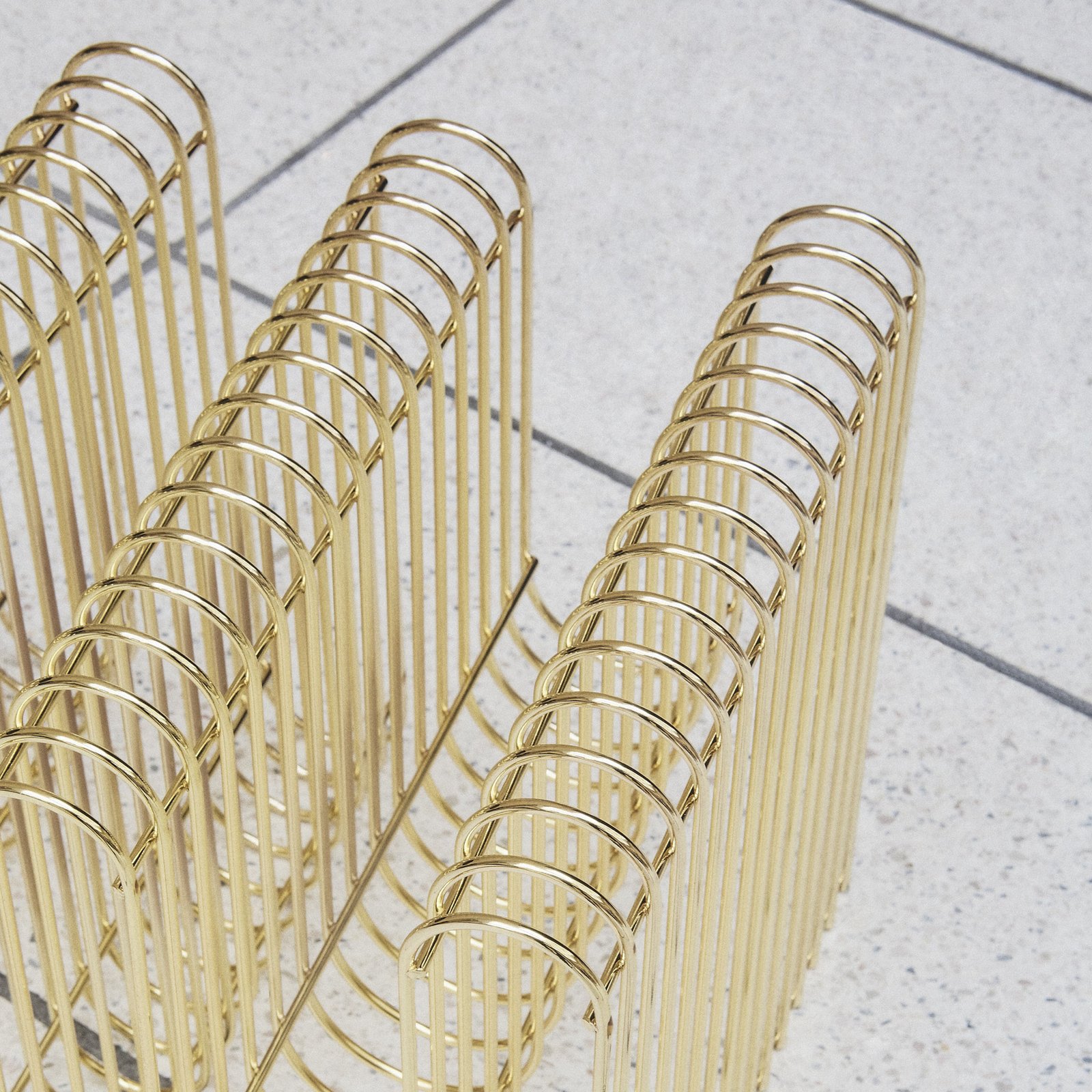 Curva Magazin-Halter Gold - AYTM