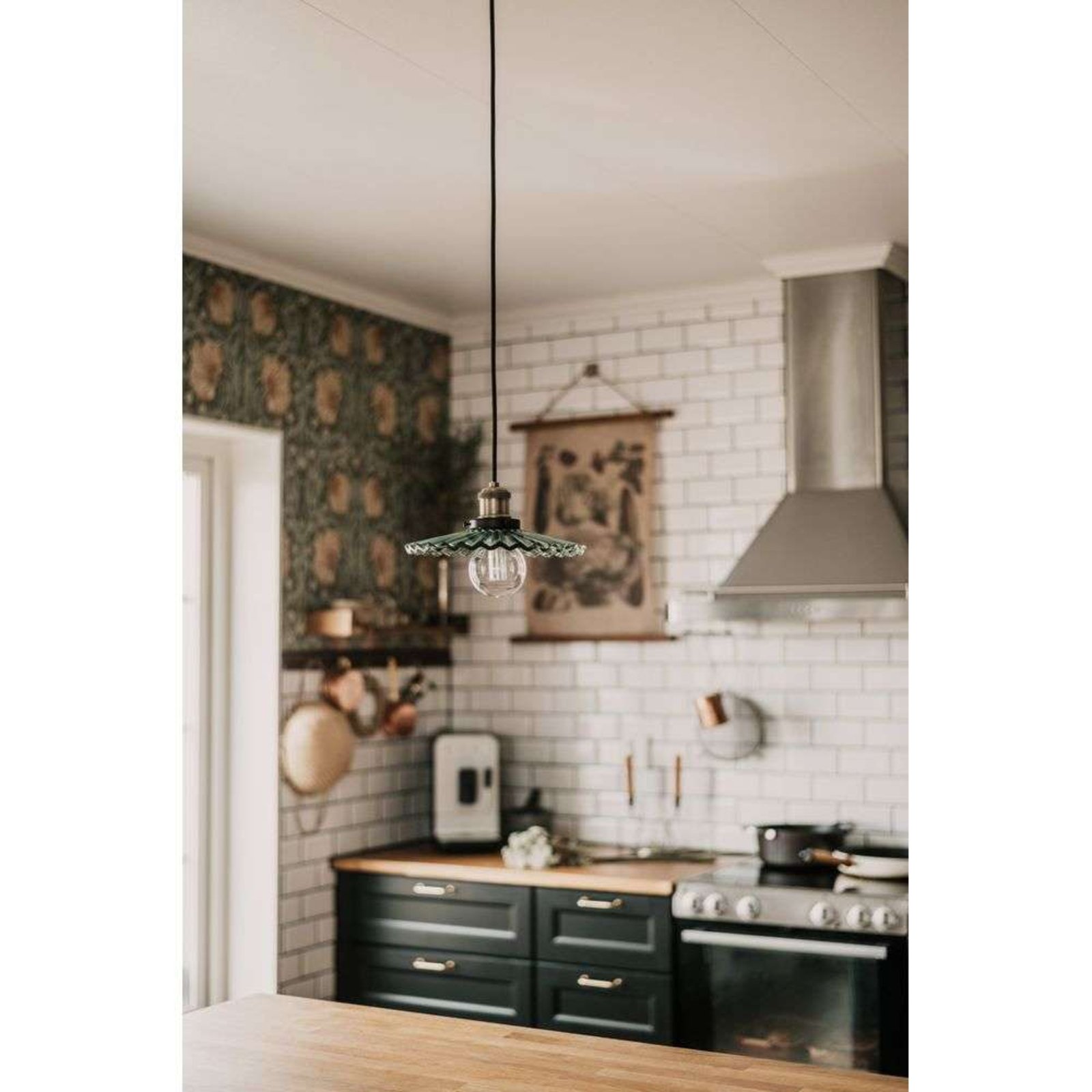 Globen Lighting Pendelleuchte COBBLER, grün, Ø 25 cm Globen Lighting Pendelleuchte COBBLER, grün, Ø 25 cm