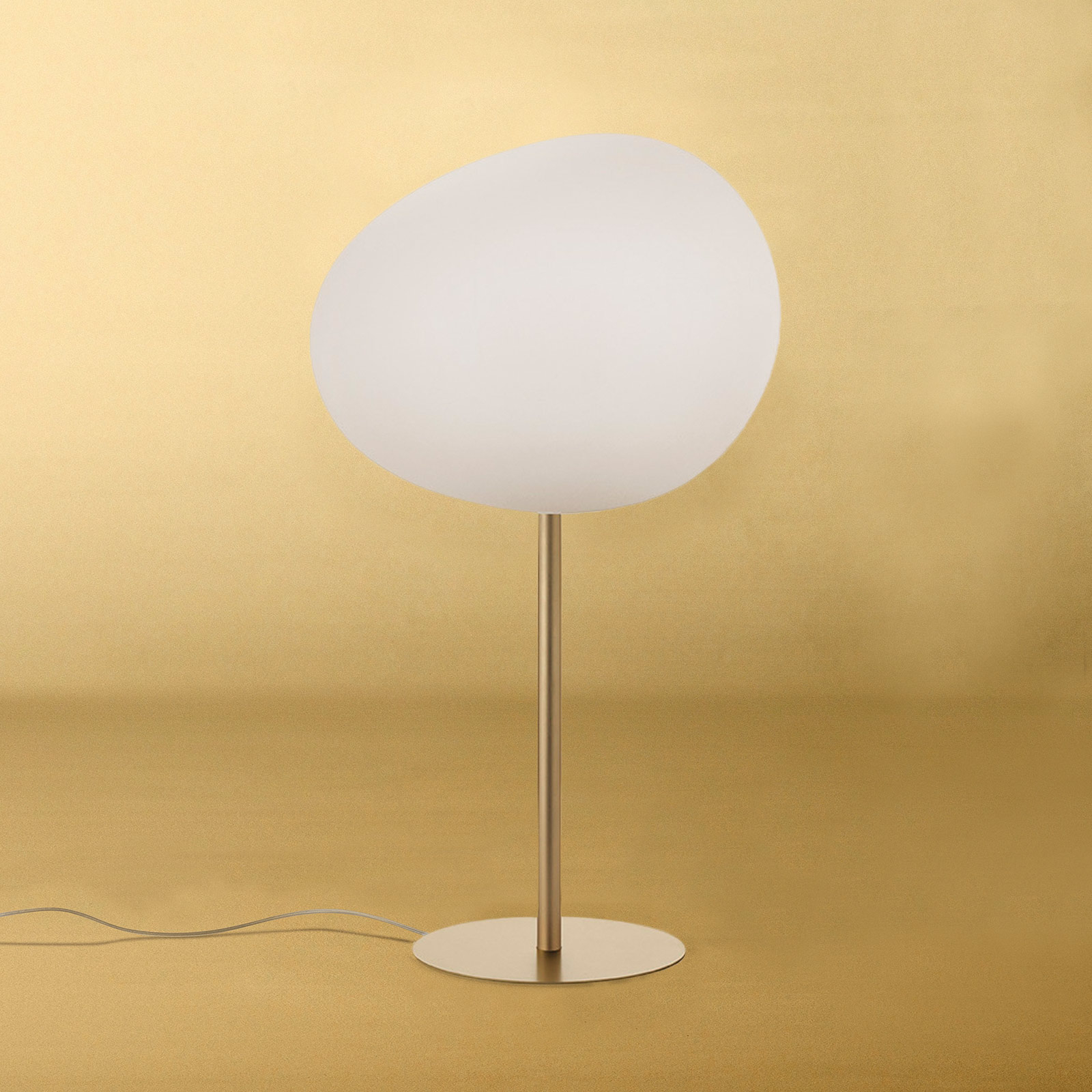 FOSCARINI Foscarini Gregg grande alta table lamp, gold, for Living / Dining Room, handblown glass, metal, E27, 57 W, energy efficiency: A++, H: 84 cm
