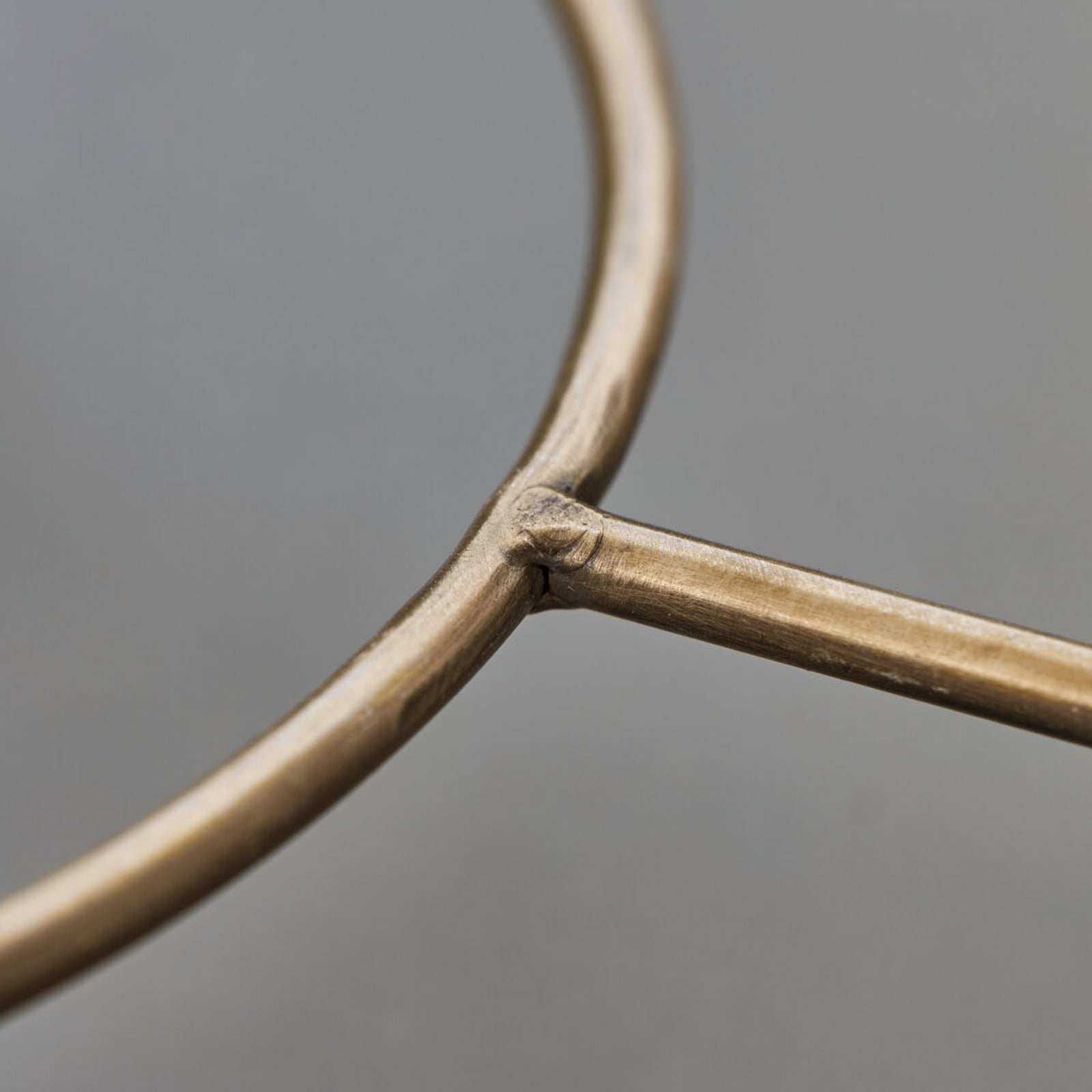 Portapiatti HDSana in ottone anticato, altezza 47 cm - House Doctor