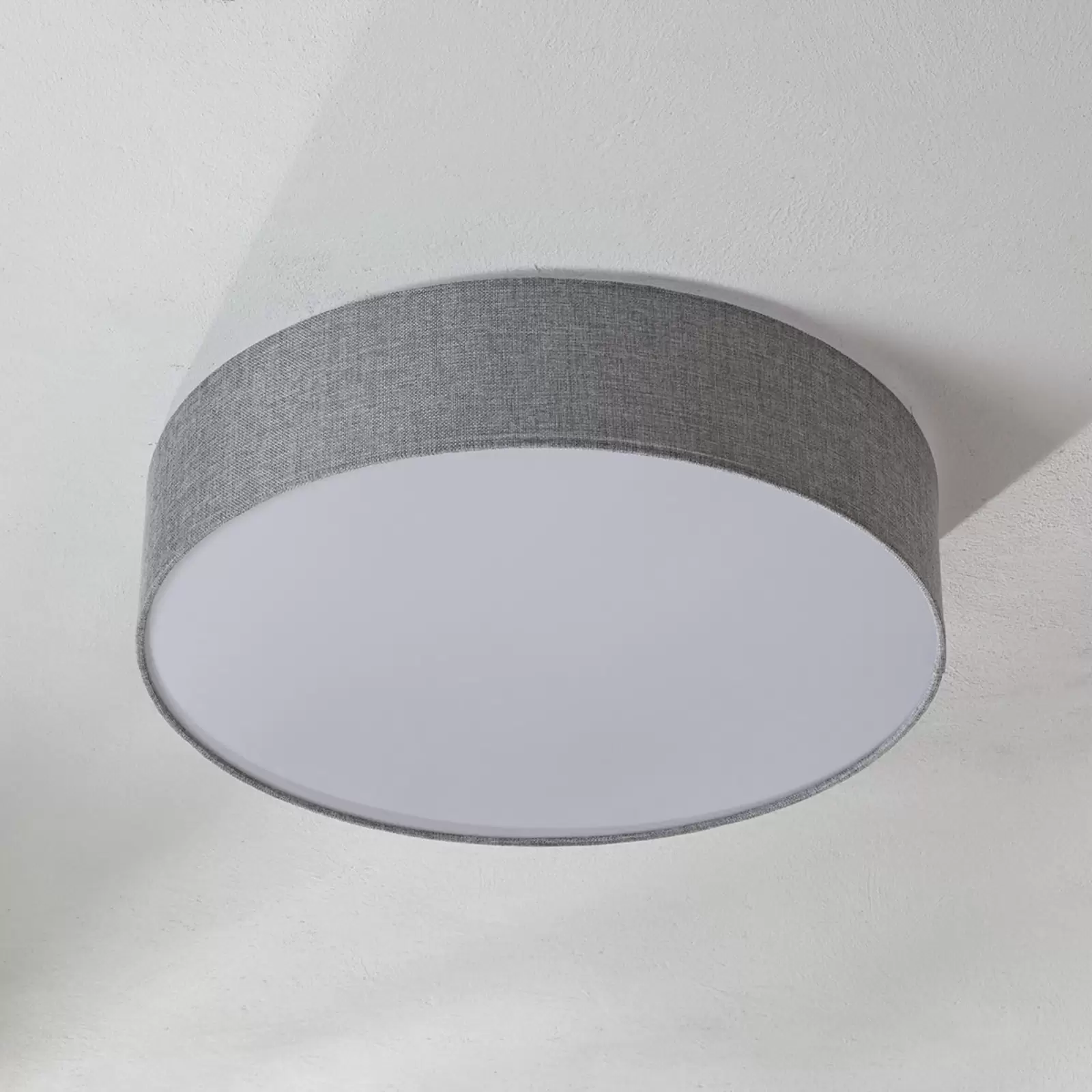 Graue Deckenlampe Pasteri mit Leinenschirm 57 cm | Standleuchten