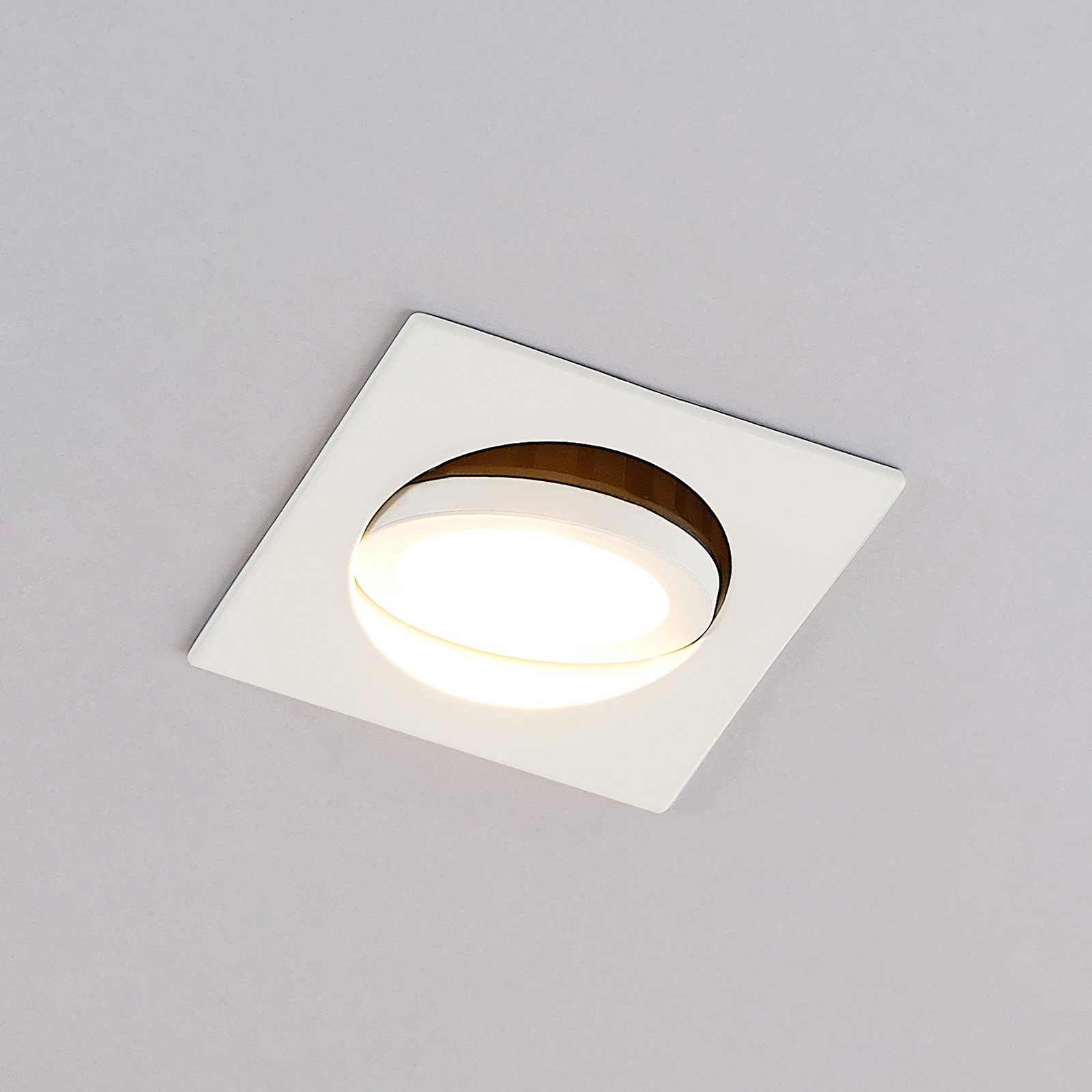 Arcchio Dacio-LED-alasvalo kulmikas 36° IP65, 6,3W