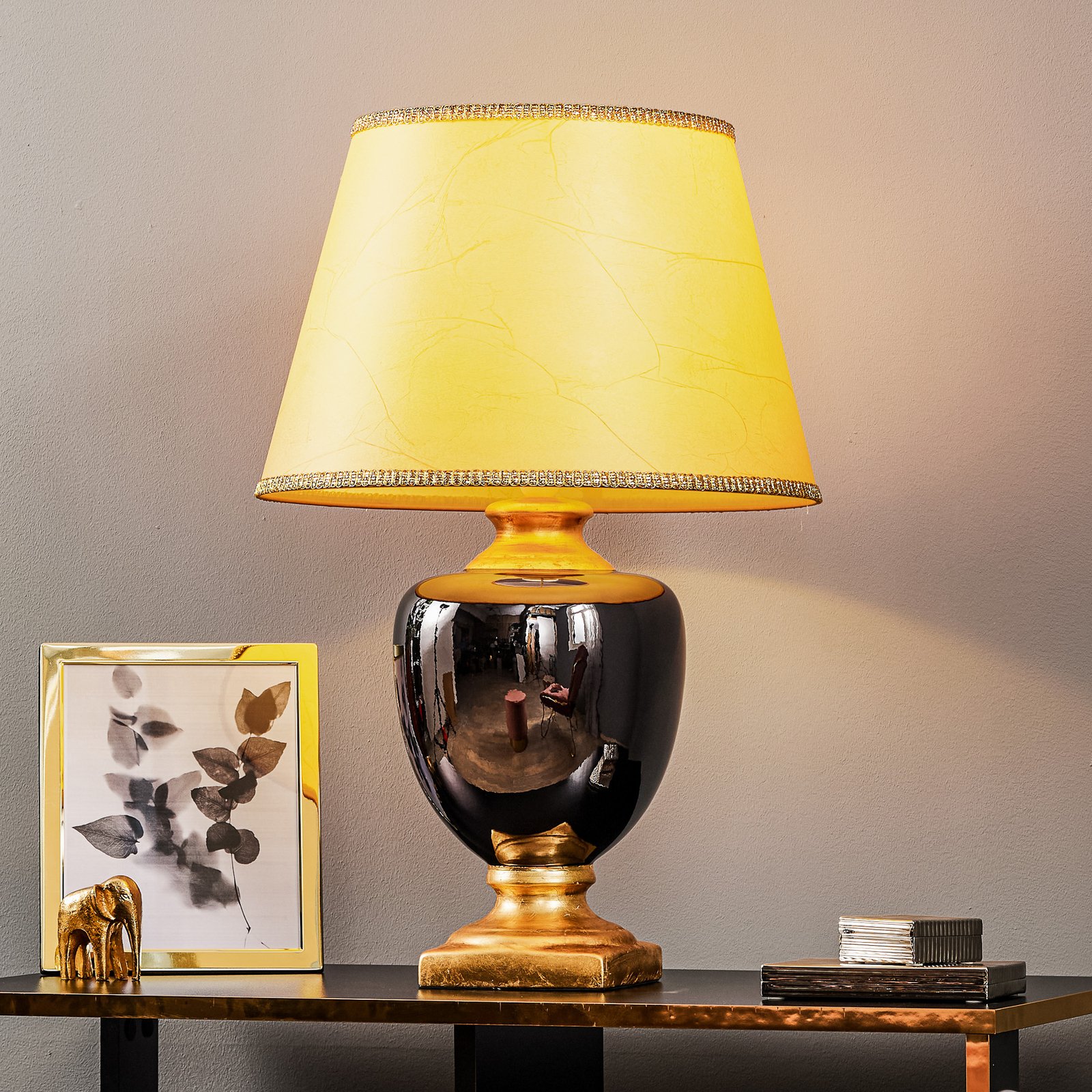Mozart table lamp in mirrored grey/gold