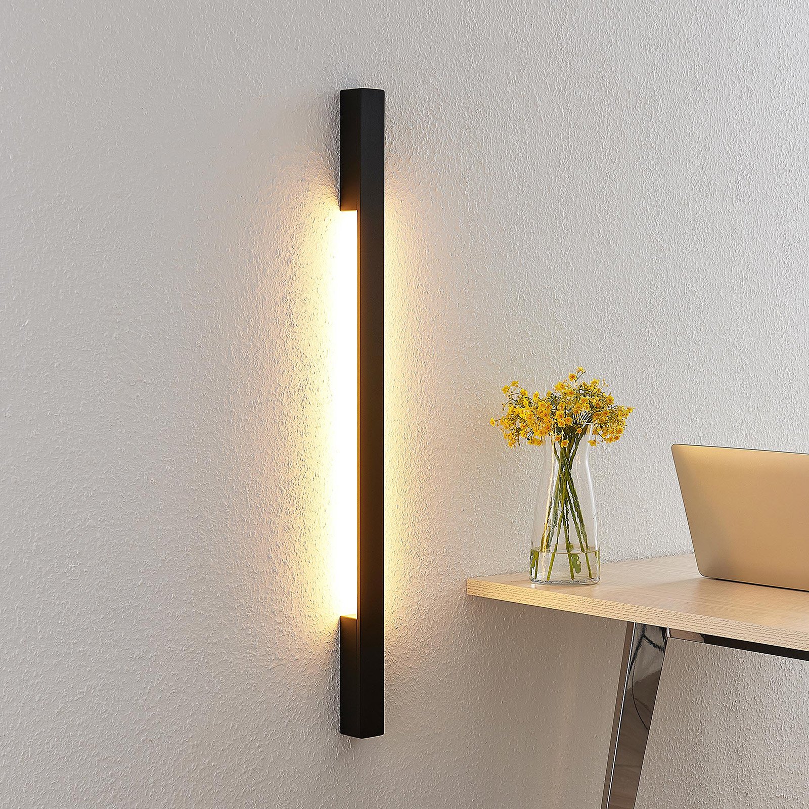 Arcchio Ivano LED-Wandleuchte, 91 cm, schwarz