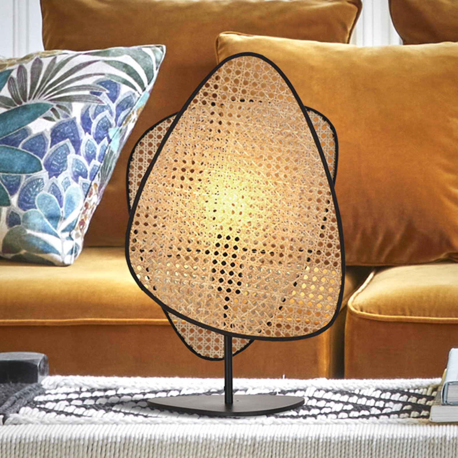 MARKET SET Screen table lamp, rattan, 51 cm high