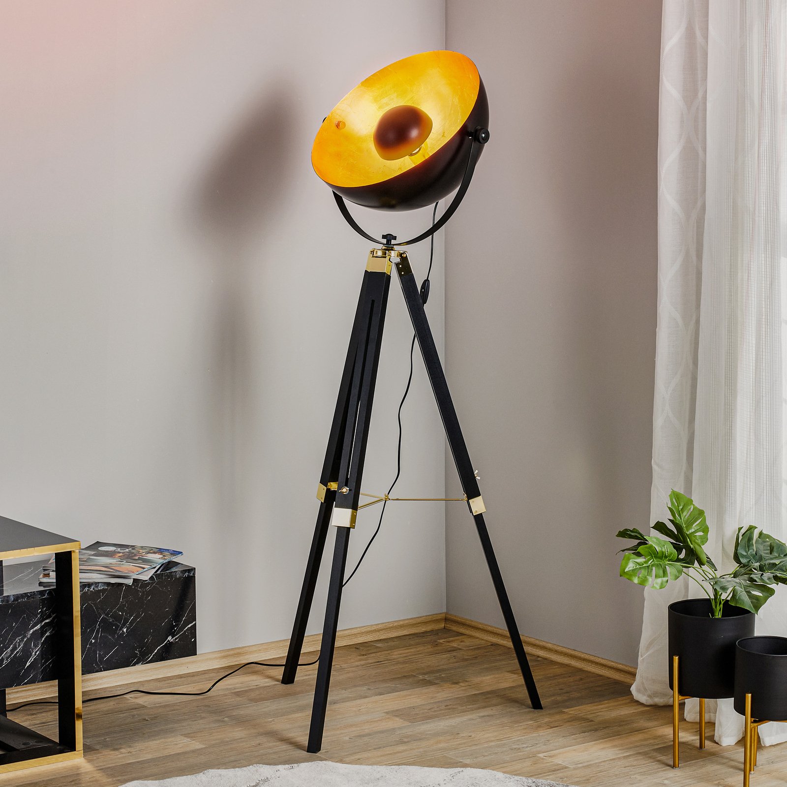 Covaleda floor lamp, tripod frame, black/gold