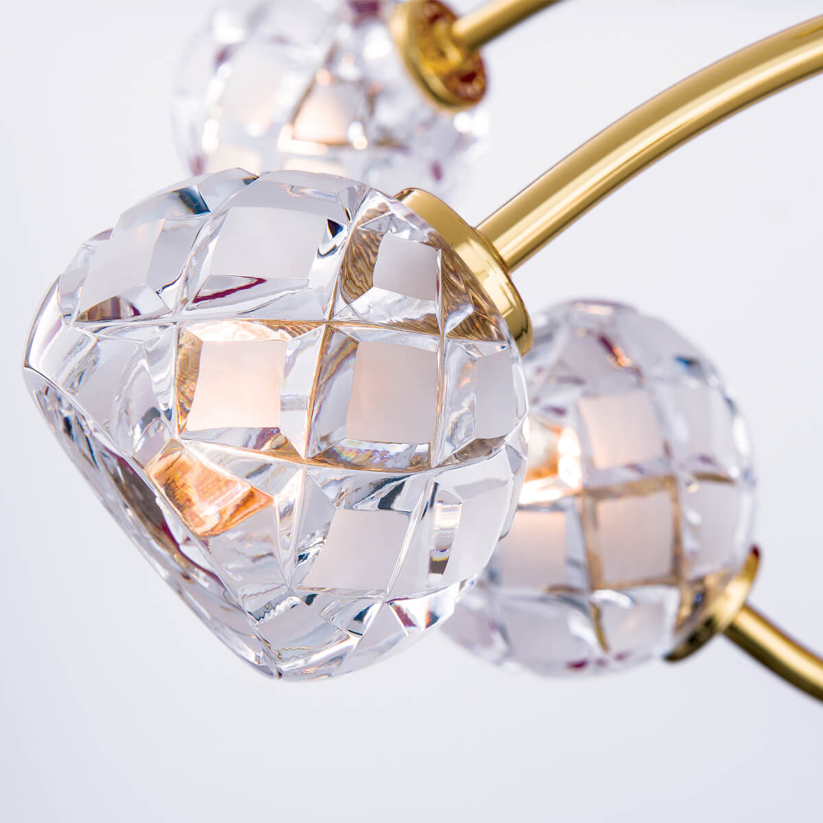 Lead crystal hanging light Maderno, gold, 69 cm