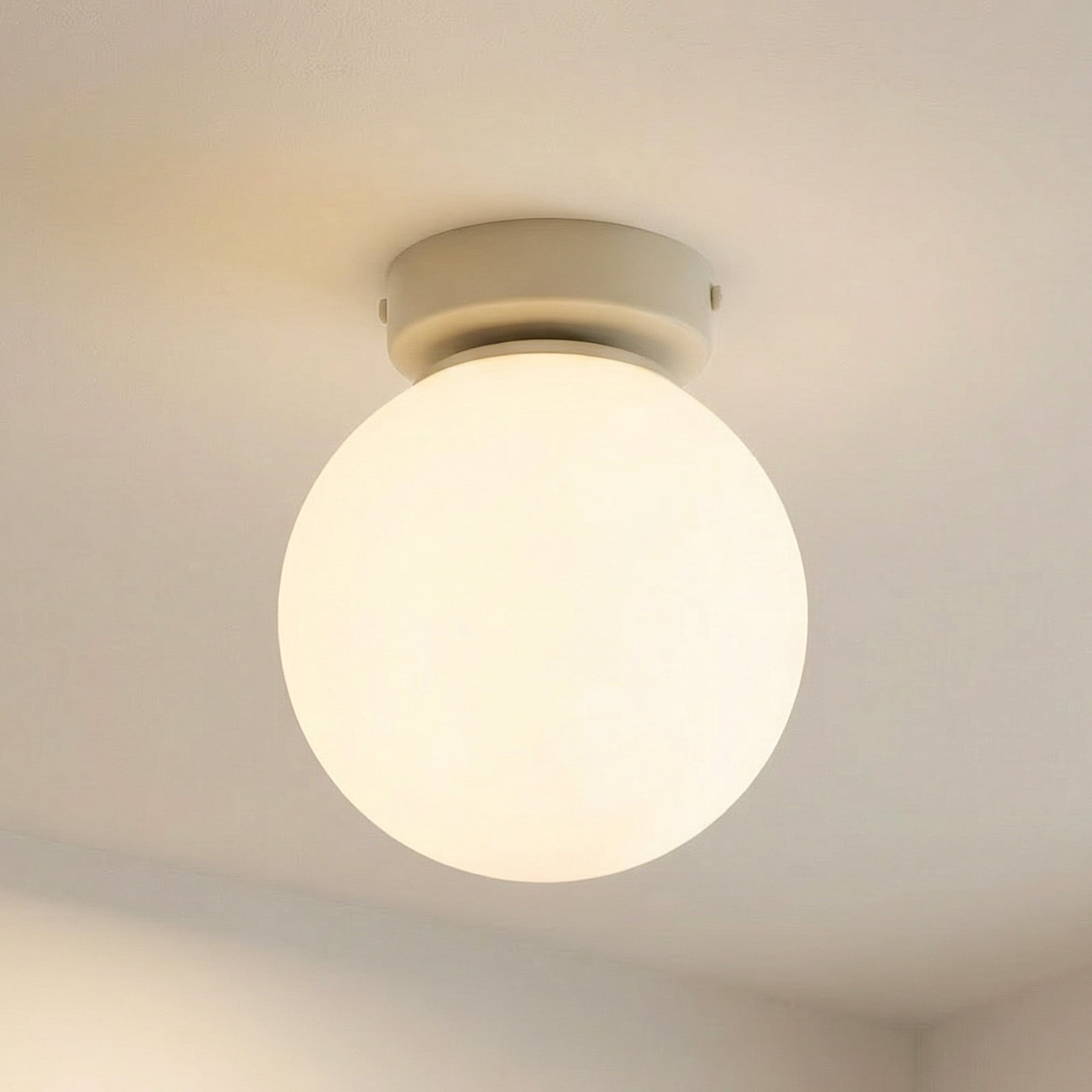 HELAM Plafonieră Moonlight culoare nisip sticlă/metal 1 bec - Camera de zi / sufragerie - Modern - alb culoarea nisipului