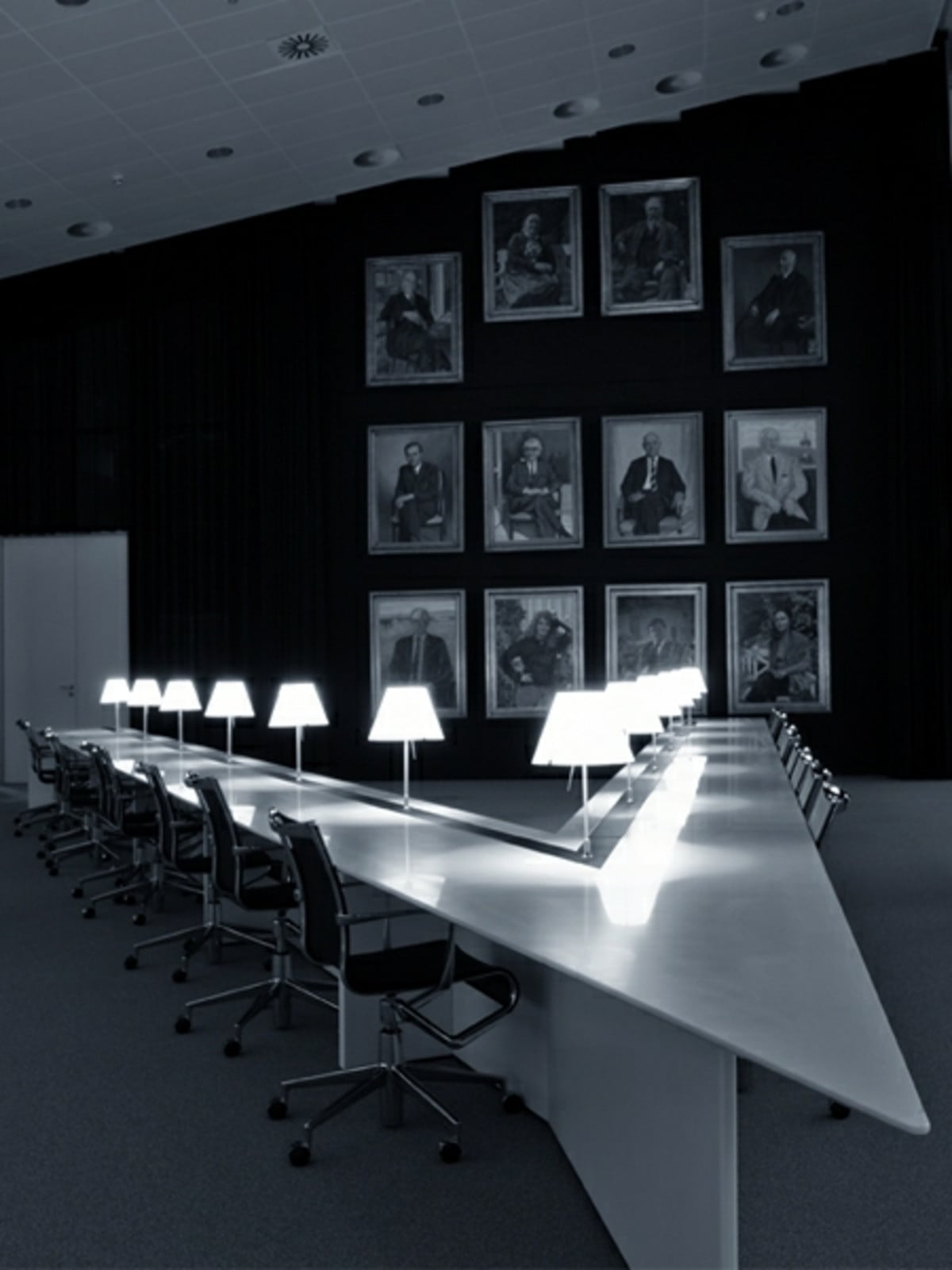 Costanza Tischleuchte Alu/White Luceplan - Wohnzimmer - Aluminium