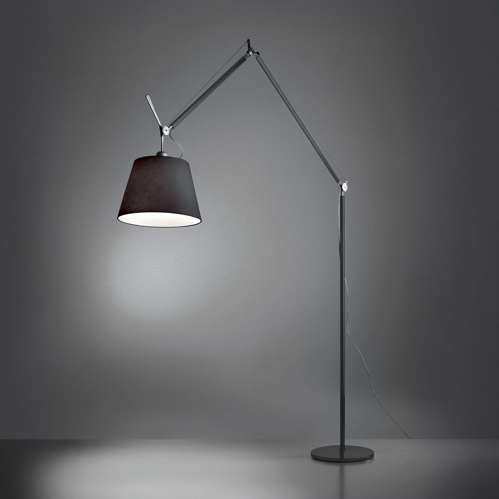 Artemide Tolomeo Mega podno tijelo, prigušivo, crno