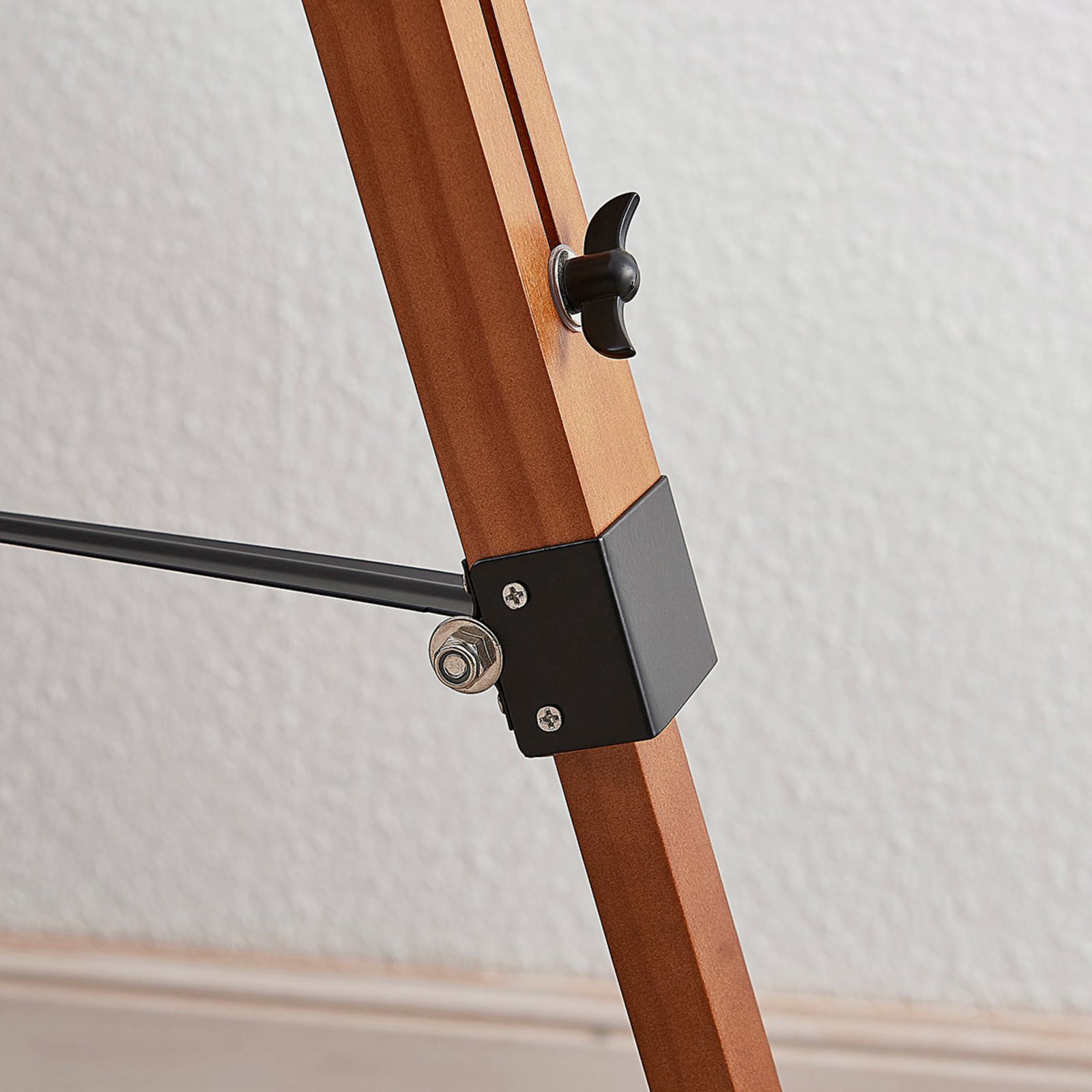 Hilma Piantana Wood/Black - Lindby