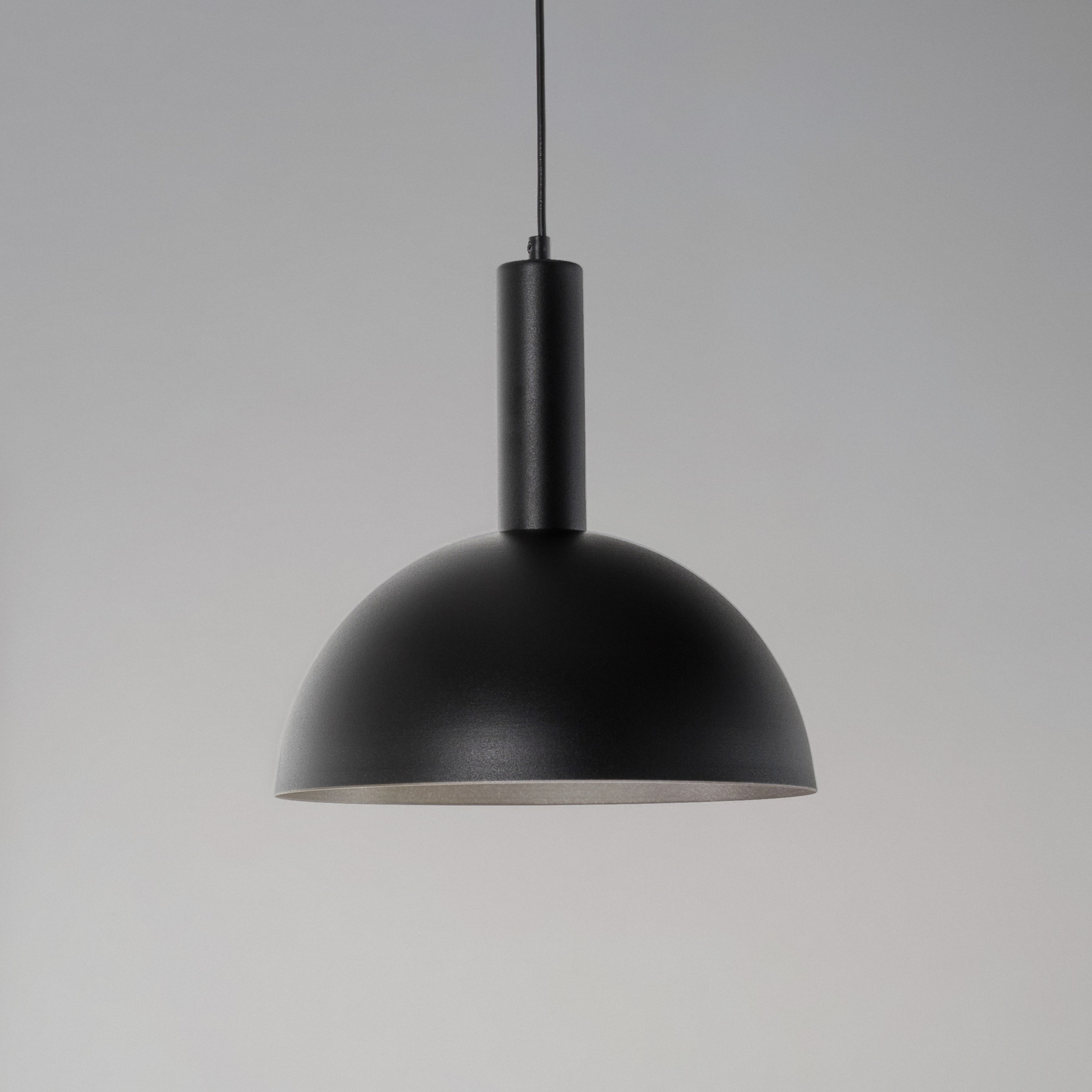 Lampada a sospensione Vitrum cupola M, nera, semicircolare, Ø 30 cm