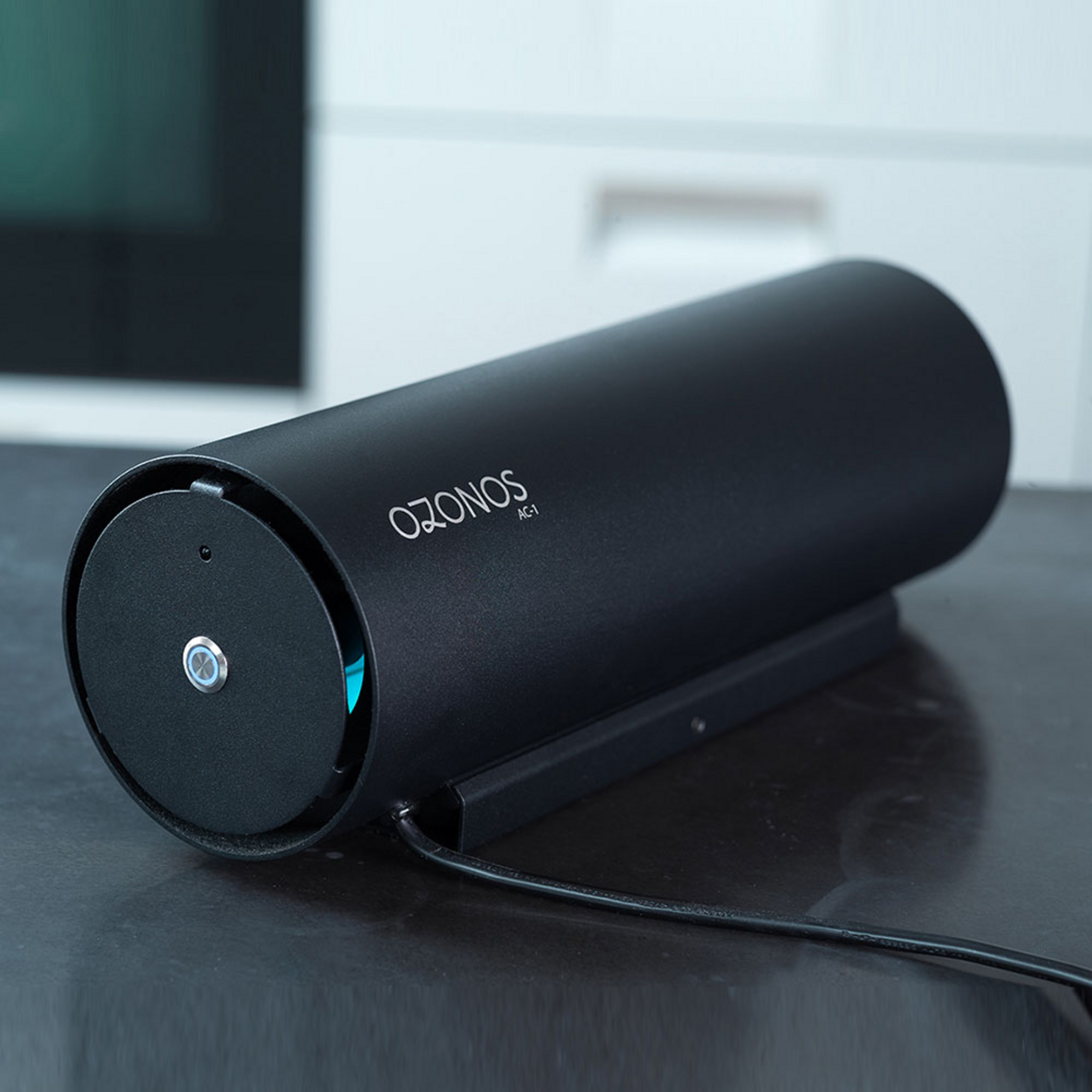 Ozonos AC-1 Plus mobilni čistilec zraka 0,115 ppm O3