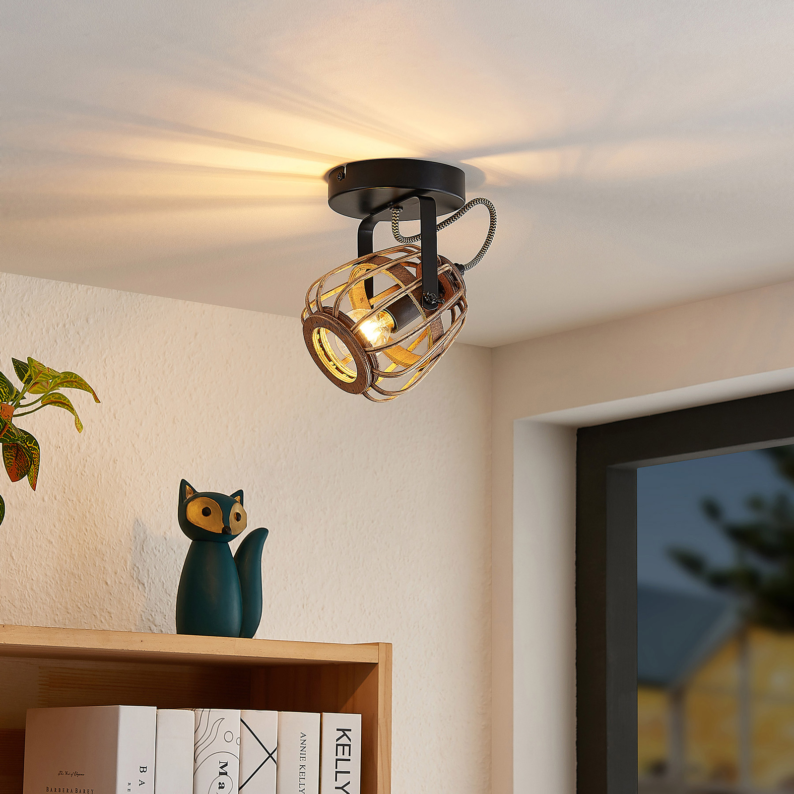 Lindby Bominio spotlight, one-bulb