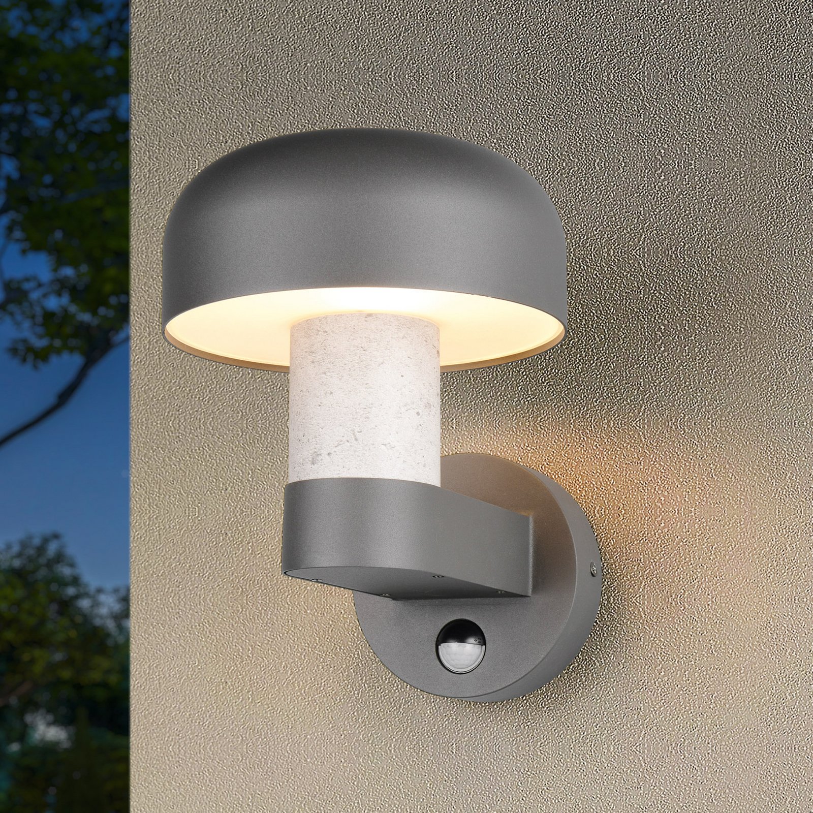 Außenwandleuchte Fraser Sensor grau/Betonoptik, Alu IP54 E27