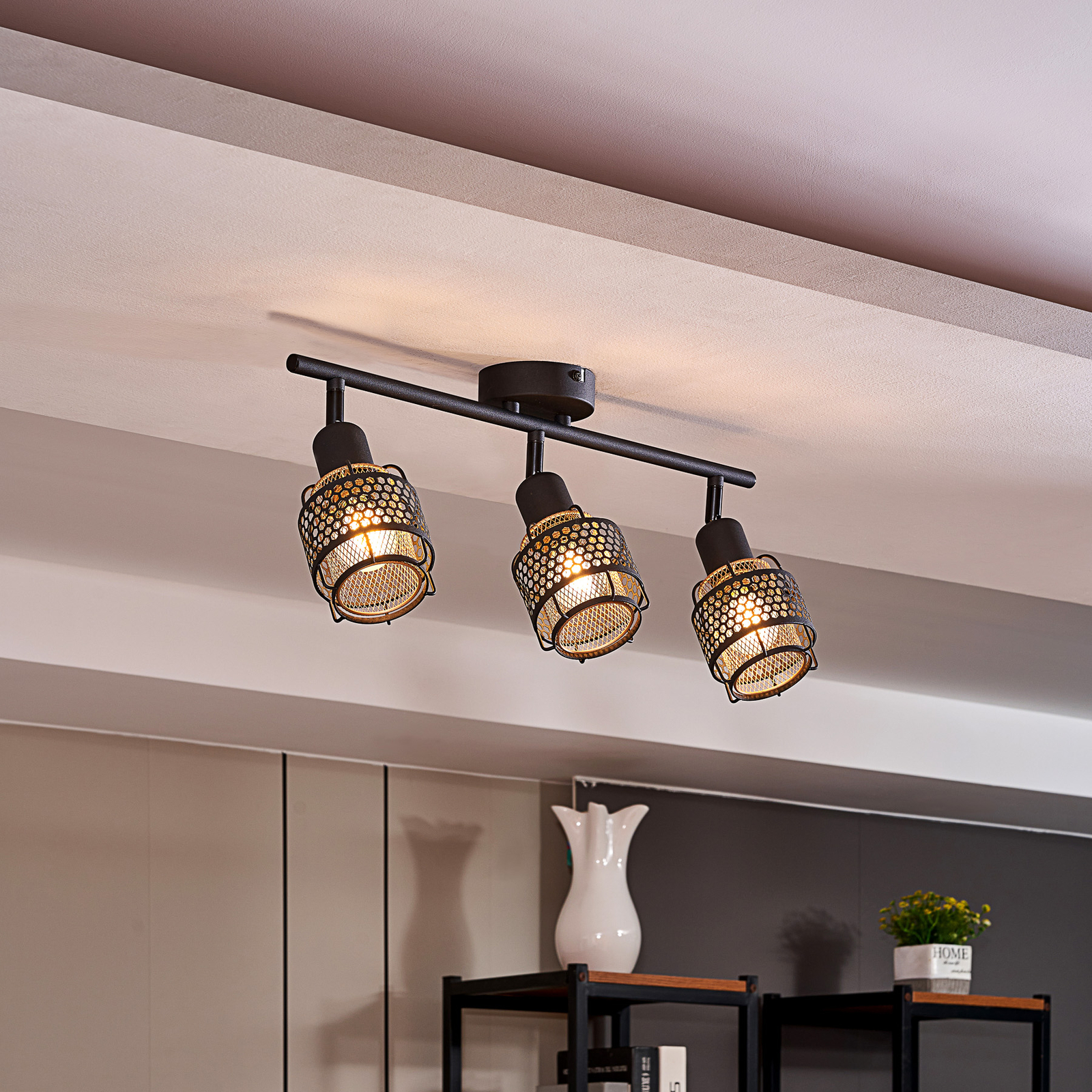 Eudoria 3 Plafonieră Black/Gold - Lindby Eudoria 3 Plafonieră Black/Gold - Lindby
