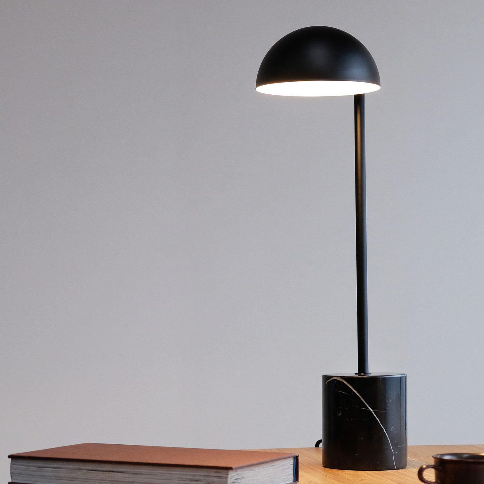 Dyberg Larsen Marble lampă de masă - Camera de zi / sufragerie - Scandinavă - negru - Piatră