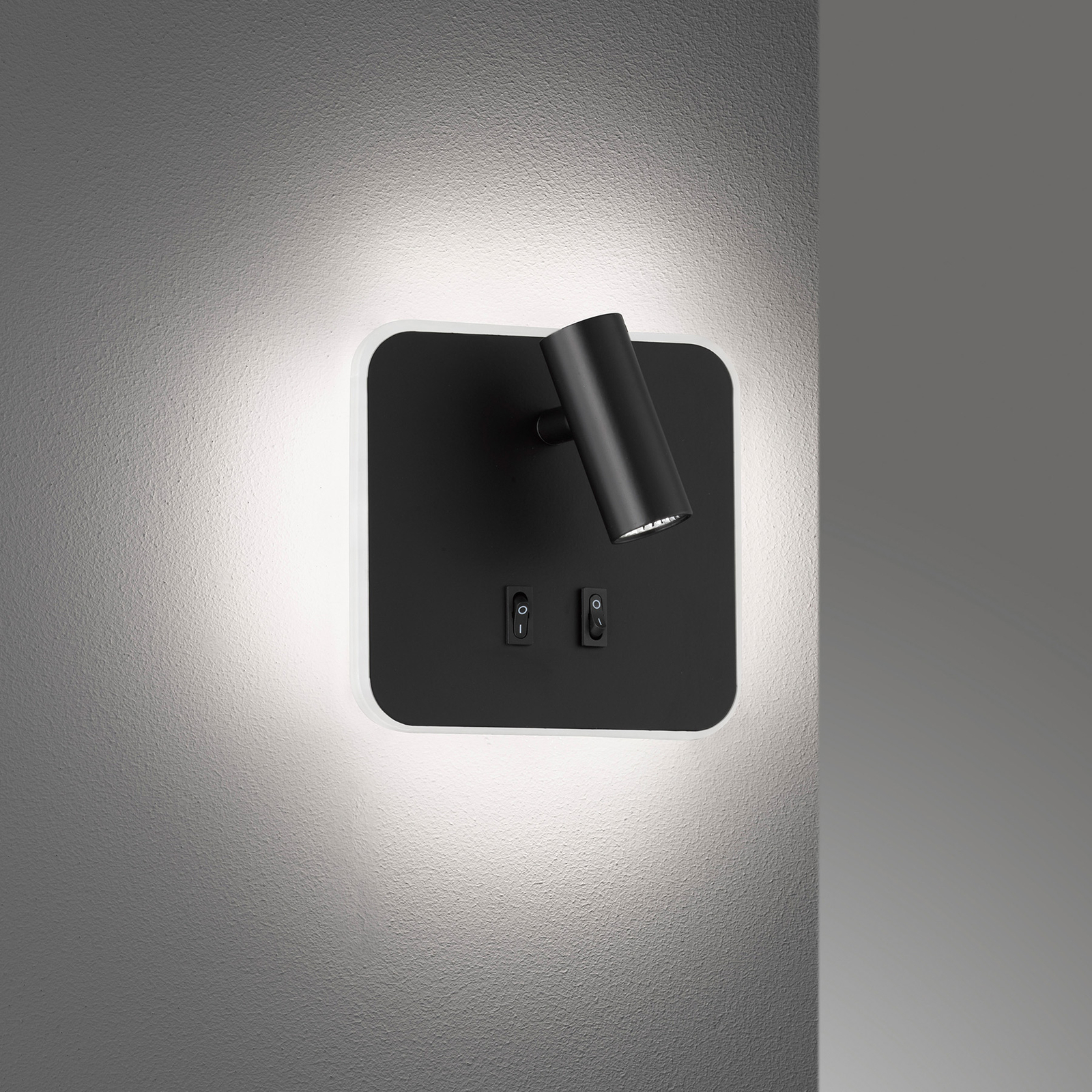 Mila LED sieninis šviestuvas su 2 jungikliais, matinės juodos spalvos