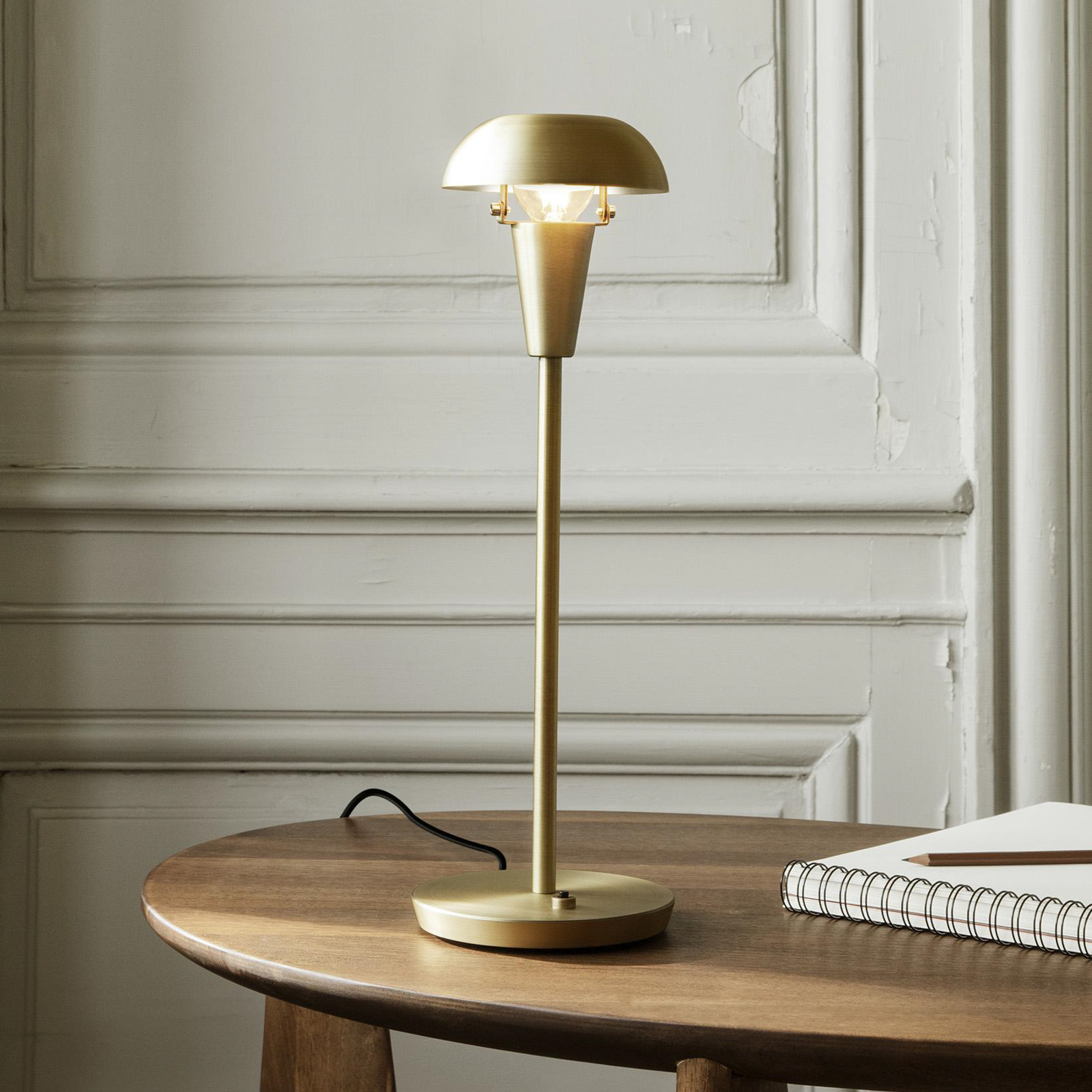 ferm LIVING Tiny lampa stołowa, mosiądz, 42,2 cm, odchylana